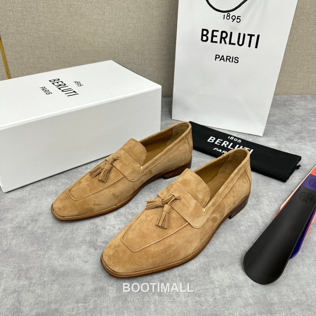 Berluti Lorenzo Suede Calfskin Leather Loafer Shoes with Scritto Rubber Sole Detail 벨루티 로렌조 스웨이드 카프스킨 레더 로퍼 슈즈 2.5cm 3