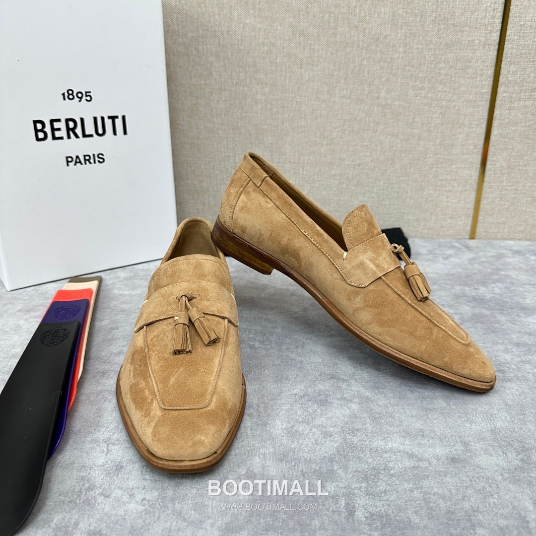 Berluti Lorenzo Suede Calfskin Leather Loafer Shoes with Scritto Rubber Sole Detail 벨루티 로렌조 스웨이드 카프스킨 레더 로퍼 슈즈 2.5cm 7