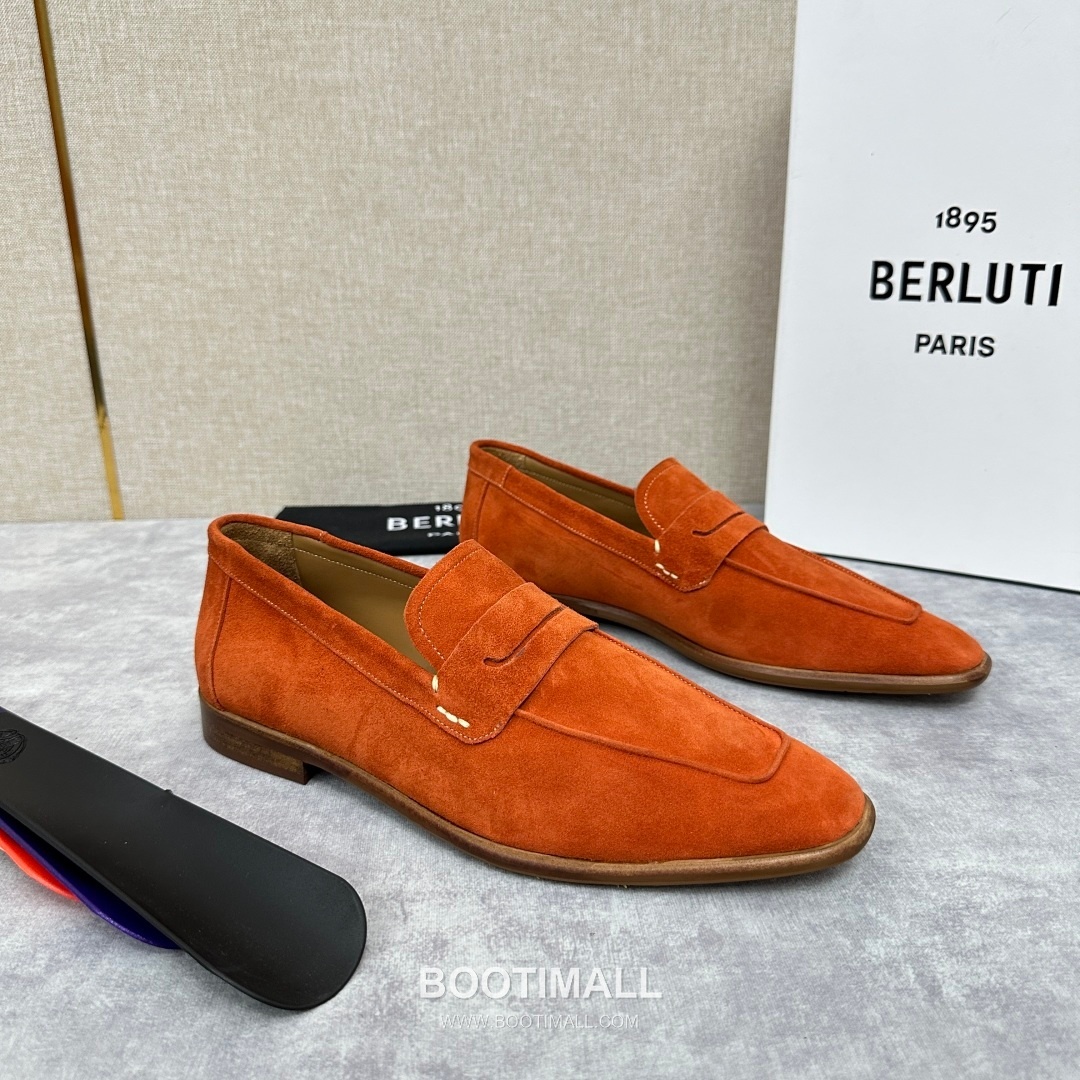 Berluti Lorenzo Suede Calfskin Leather Loafer Shoes with Scritto Rubber Sole Detail 벨루티 로렌조 스웨이드 카프스킨 레더 로퍼 슈즈 2.5cm 2
