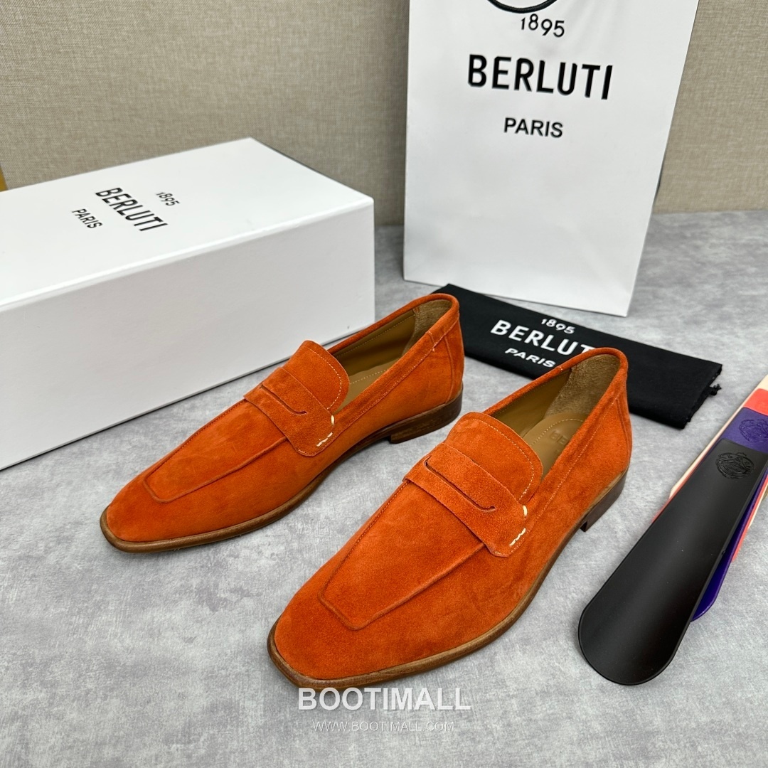 Berluti Lorenzo Suede Calfskin Leather Loafer Shoes with Scritto Rubber Sole Detail 벨루티 로렌조 스웨이드 카프스킨 레더 로퍼 슈즈 2.5cm 3