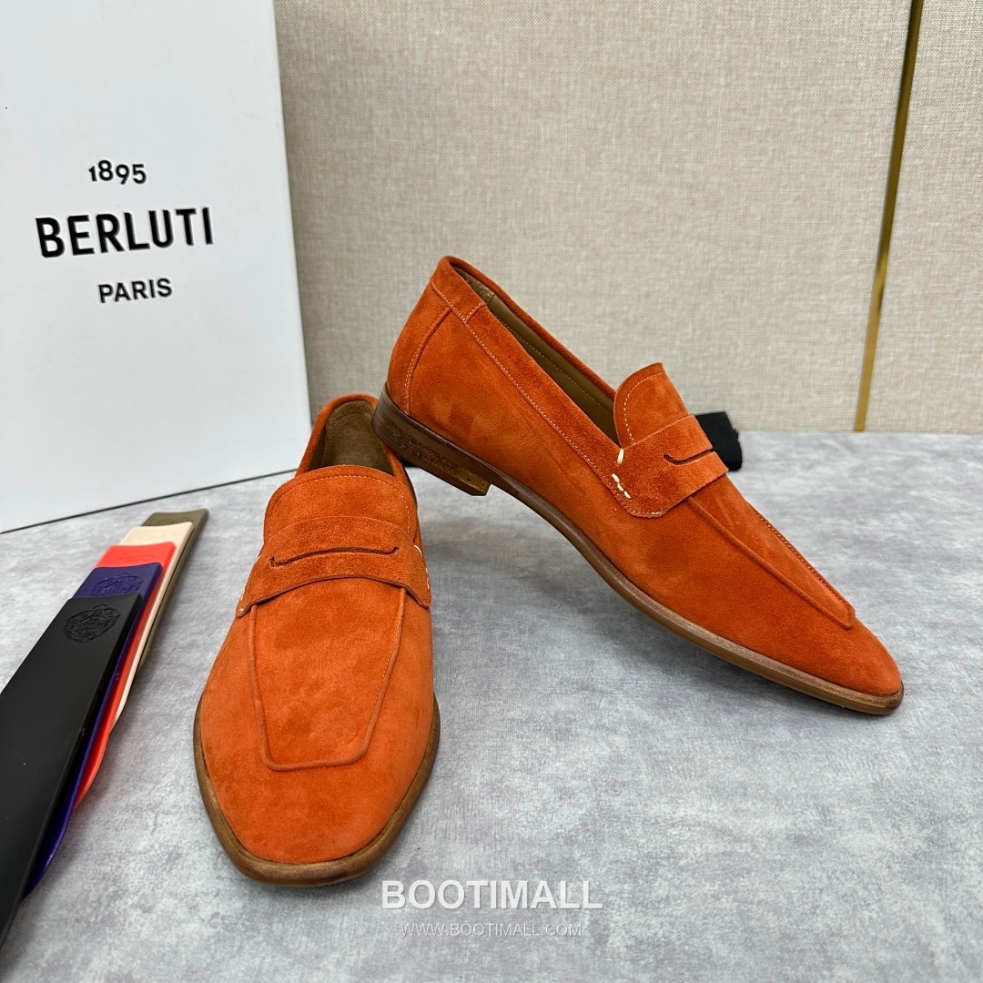 Berluti Lorenzo Suede Calfskin Leather Loafer Shoes with Scritto Rubber Sole Detail 벨루티 로렌조 스웨이드 카프스킨 레더 로퍼 슈즈 2.5cm 7