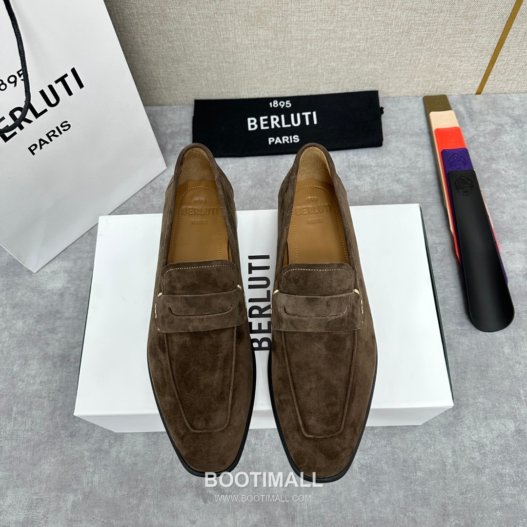 Berluti Lorenzo Suede Calfskin Leather Loafer Shoes with Scritto Rubber Sole Detail 벨루티 로렌조 스웨이드 카프스킨 레더 로퍼 슈즈 2.5cm 1