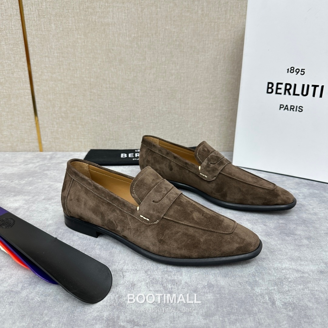 Berluti Lorenzo Suede Calfskin Leather Loafer Shoes with Scritto Rubber Sole Detail 벨루티 로렌조 스웨이드 카프스킨 레더 로퍼 슈즈 2.5cm 2