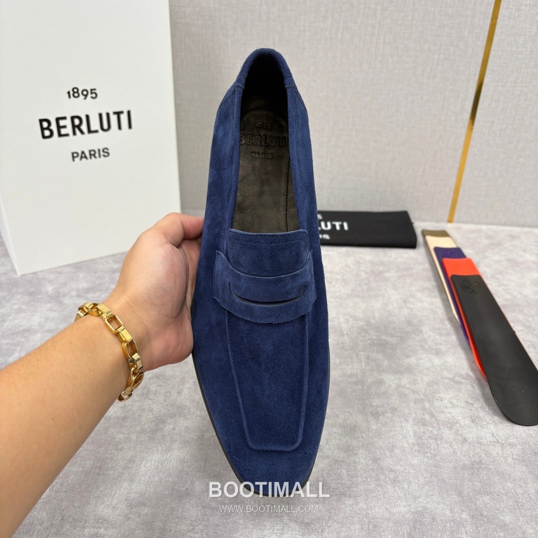 Berluti Lorenzo Suede Calfskin Leather Loafer Shoes with Scritto Rubber Sole Detail 벨루티 로렌조 스웨이드 카프스킨 레더 로퍼 슈즈 2.5cm 6