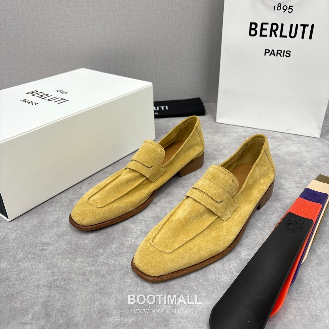 Berluti Lorenzo Suede Calfskin Leather Loafer Shoes with Scritto Rubber Sole Detail 벨루티 로렌조 스웨이드 카프스킨 레더 로퍼 슈즈 2.5cm 2