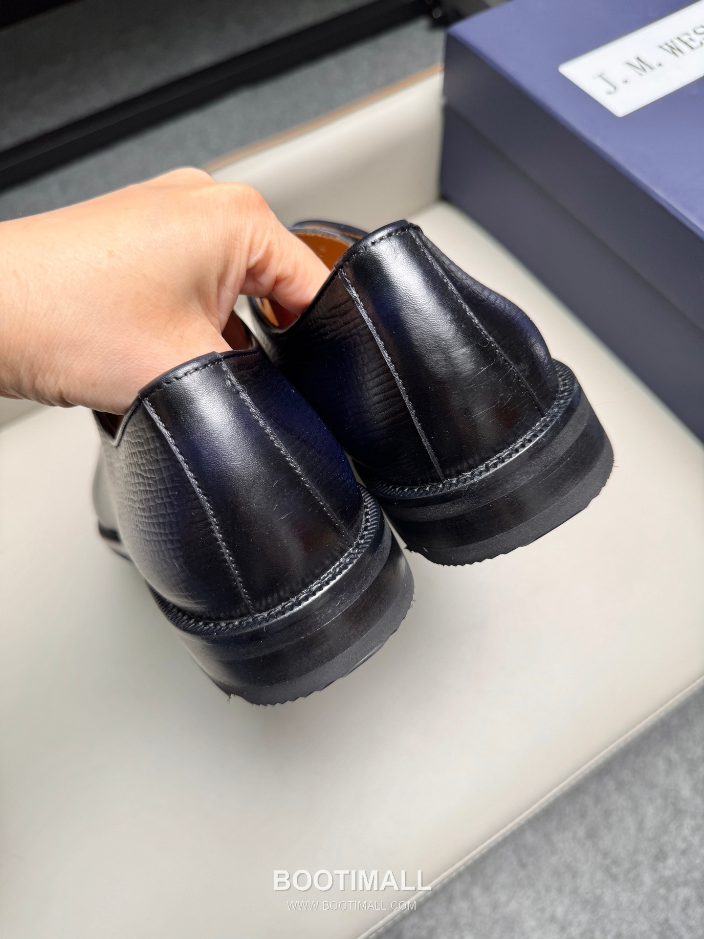 J.M.Weston Classic Calfskin Leather Loafer Shoes with Lightweight Sole Detail 제이엠웨스턴 클래식 카프스킨 레더 로퍼 슈즈 260mm 5