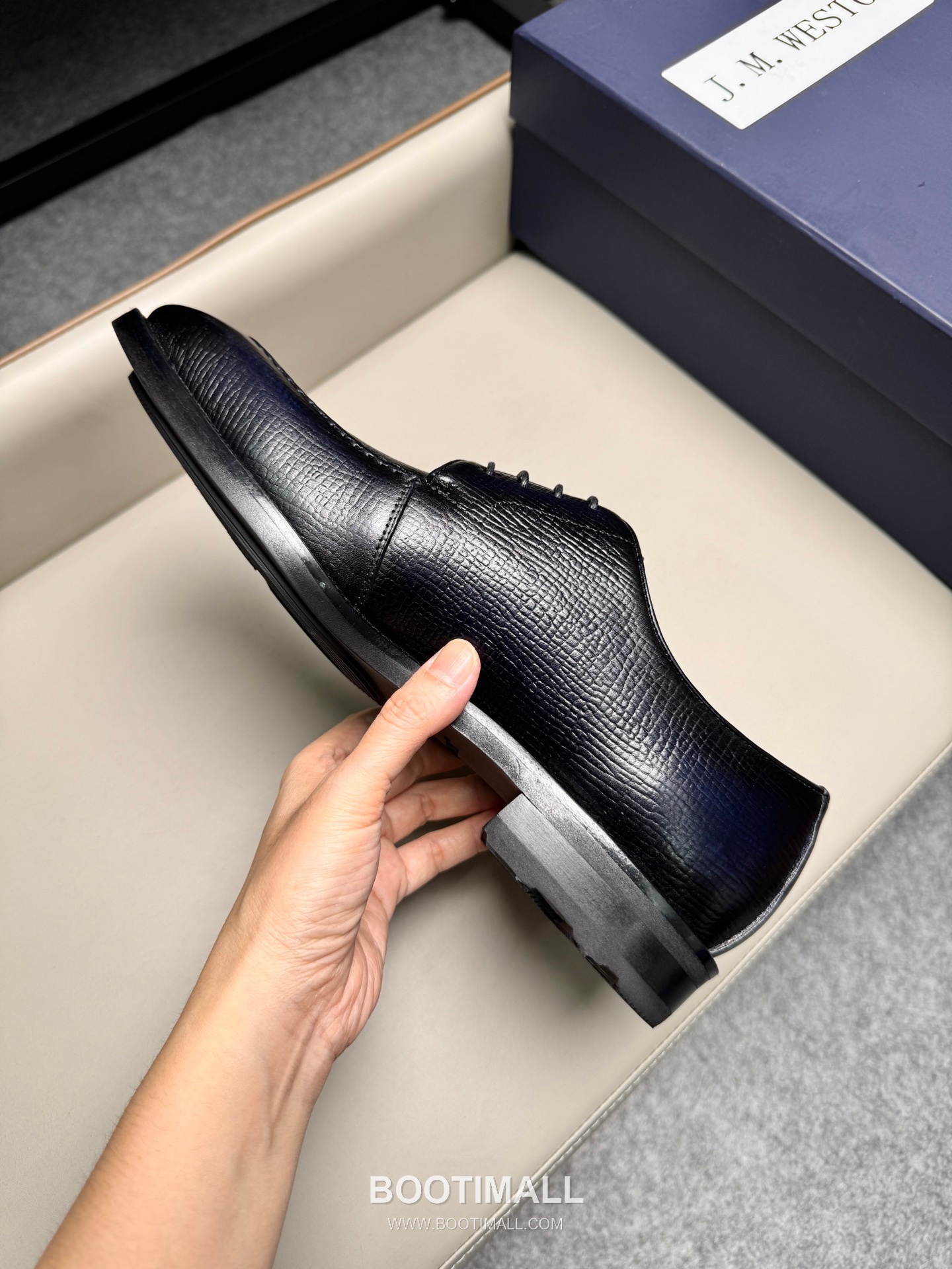 J.M.Weston Classic Calfskin Leather Loafer Shoes with Lightweight Sole Detail 제이엠웨스턴 클래식 카프스킨 레더 로퍼 슈즈 260mm 8