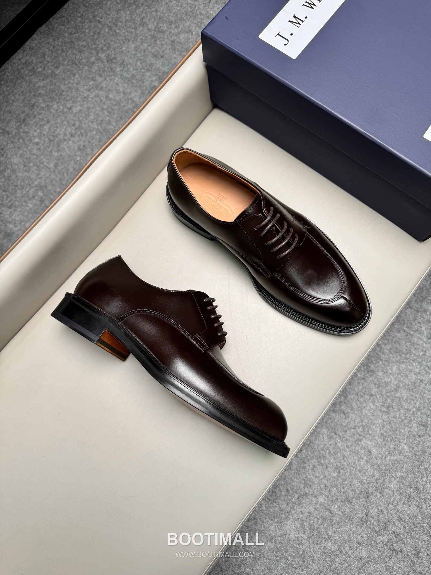 J.M.Weston Classic Calfskin Leather Lace-Up Dress Shoes with Leather Sole Detail 제이엠웨스턴 클래식 카프스킨 레더 레이스업 드레스 슈즈 2.5cm 2
