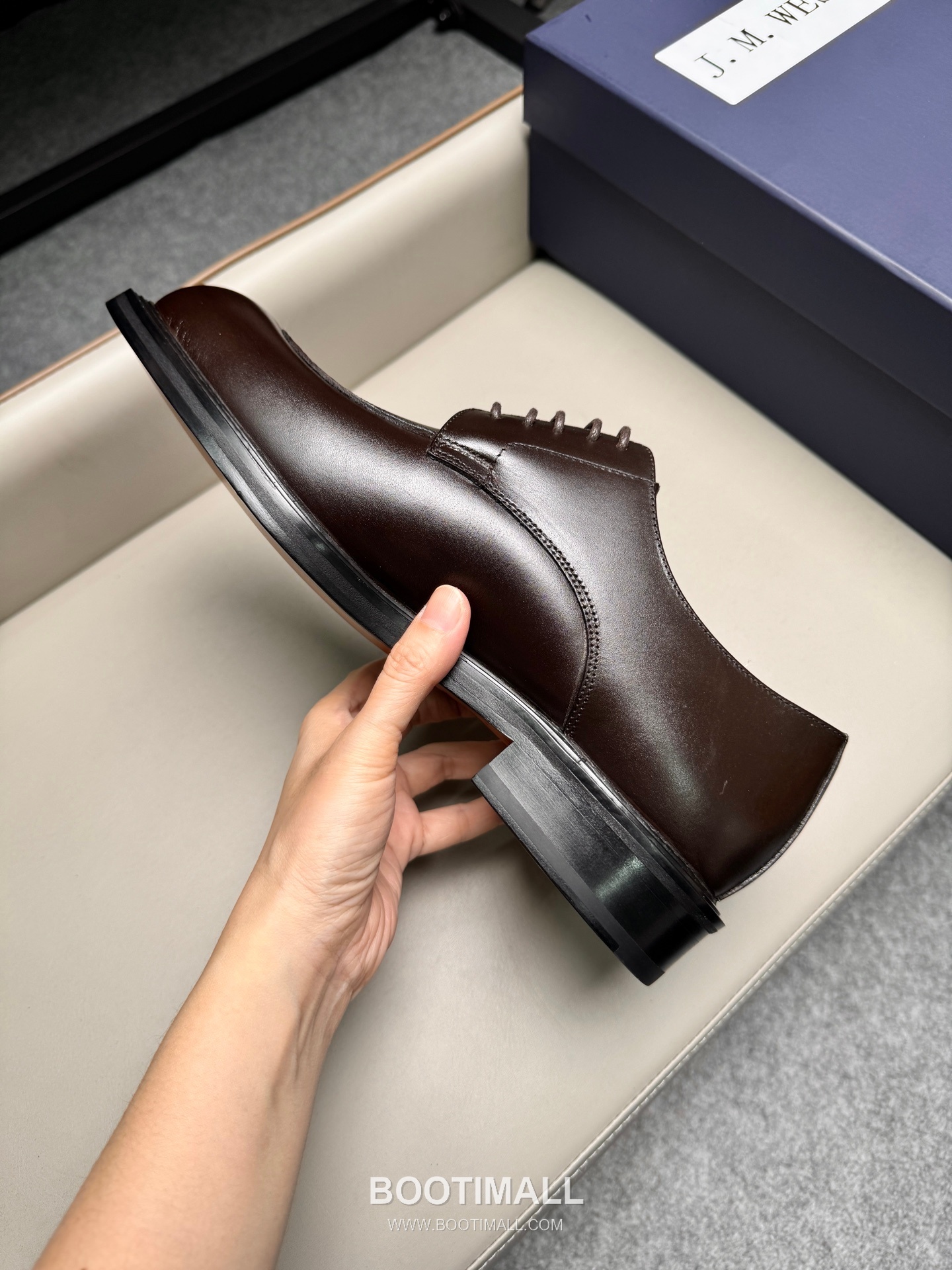 J.M.Weston Classic Calfskin Leather Lace-Up Dress Shoes with Leather Sole Detail 제이엠웨스턴 클래식 카프스킨 레더 레이스업 드레스 슈즈 2.5cm 8