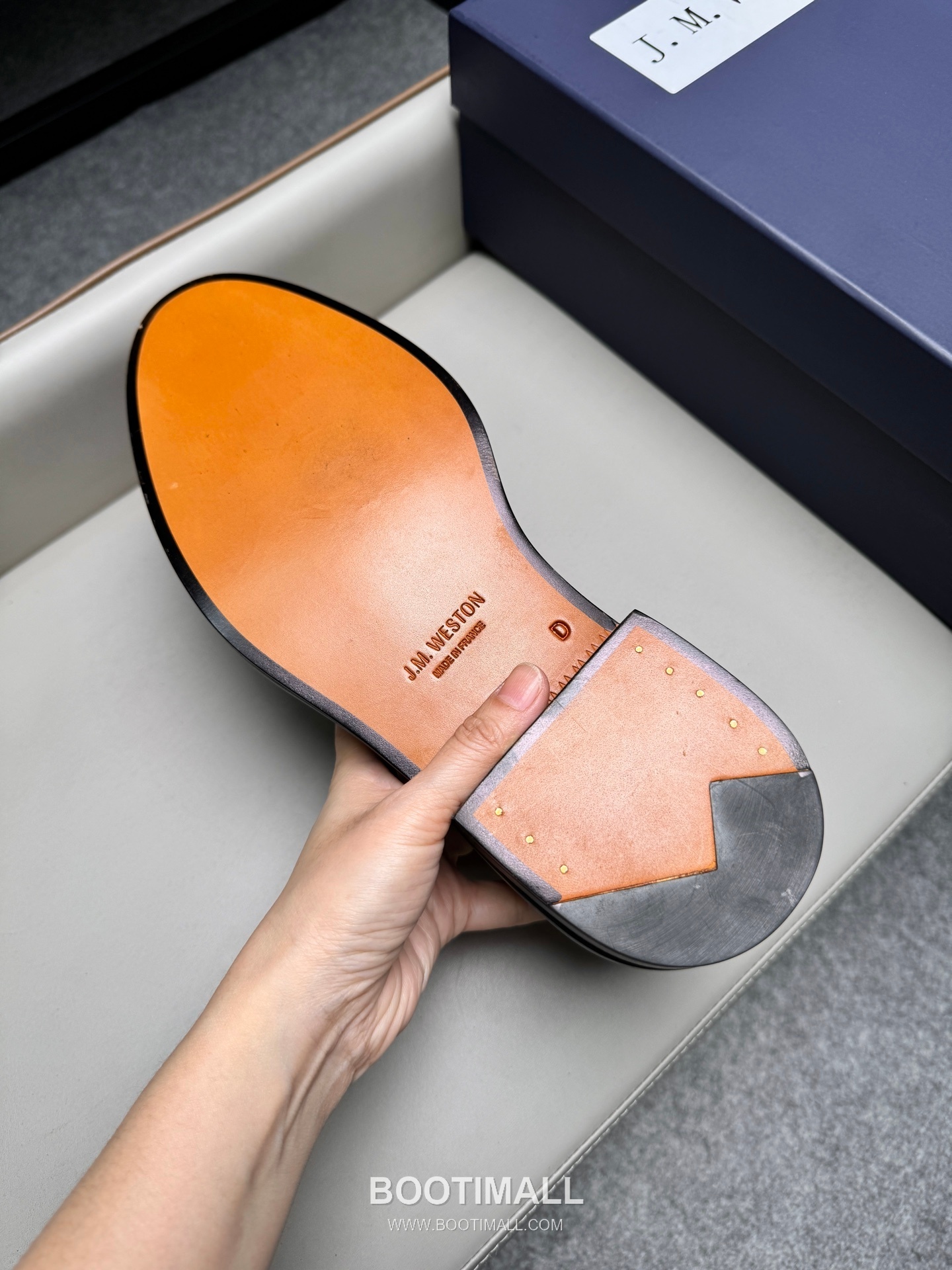 J.M.Weston Classic Calfskin Leather Lace-Up Dress Shoes with Leather Sole Detail 제이엠웨스턴 클래식 카프스킨 레더 레이스업 드레스 슈즈 2.5cm 9