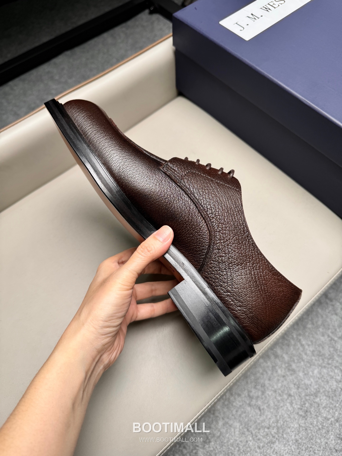 J.M.Weston Classic Calfskin Leather Lace-Up Dress Shoes with Leather Sole Detail 제이엠웨스턴 클래식 카프스킨 레더 레이스업 드레스 슈즈 2.5cm 8