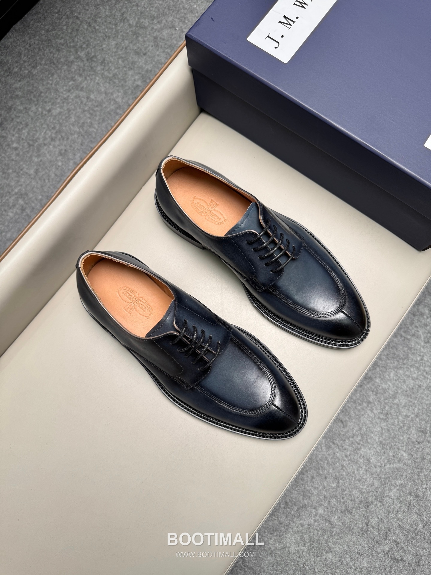 J.M.Weston Classic Calfskin Leather Lace-Up Dress Shoes with Leather Sole Detail 제이엠웨스턴 클래식 카프스킨 레더 레이스업 드레스 슈즈 2.5cm 1