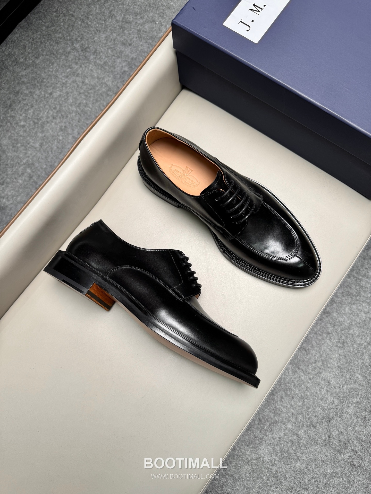J.M.Weston Classic Calfskin Leather Lace-Up Dress Shoes with Leather Sole Detail 제이엠웨스턴 클래식 카프스킨 레더 레이스업 드레스 슈즈 2.5cm 2