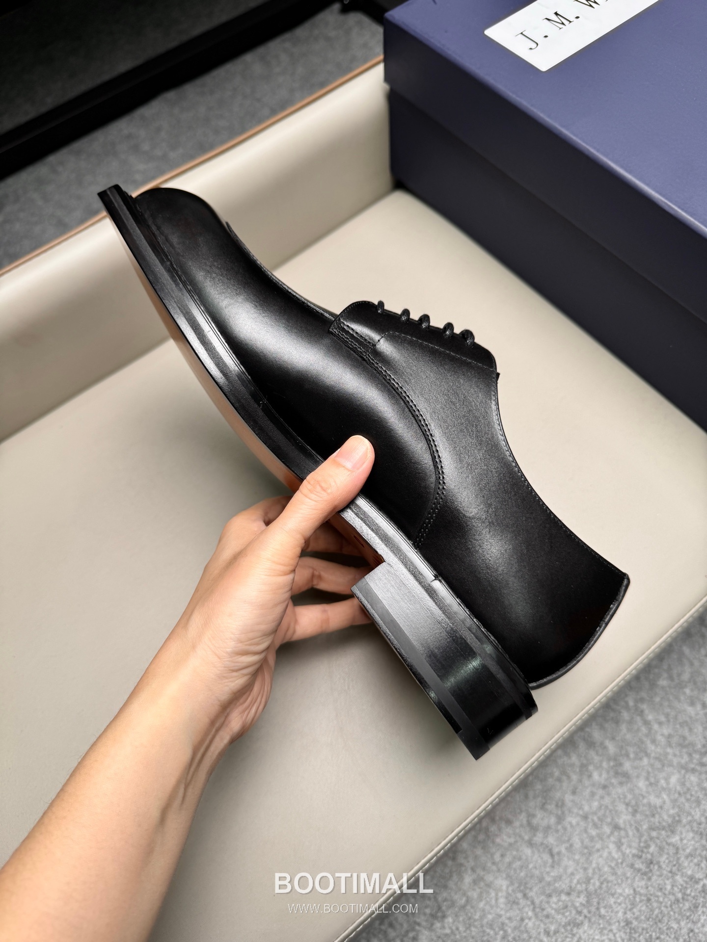 J.M.Weston Classic Calfskin Leather Lace-Up Dress Shoes with Leather Sole Detail 제이엠웨스턴 클래식 카프스킨 레더 레이스업 드레스 슈즈 2.5cm 8