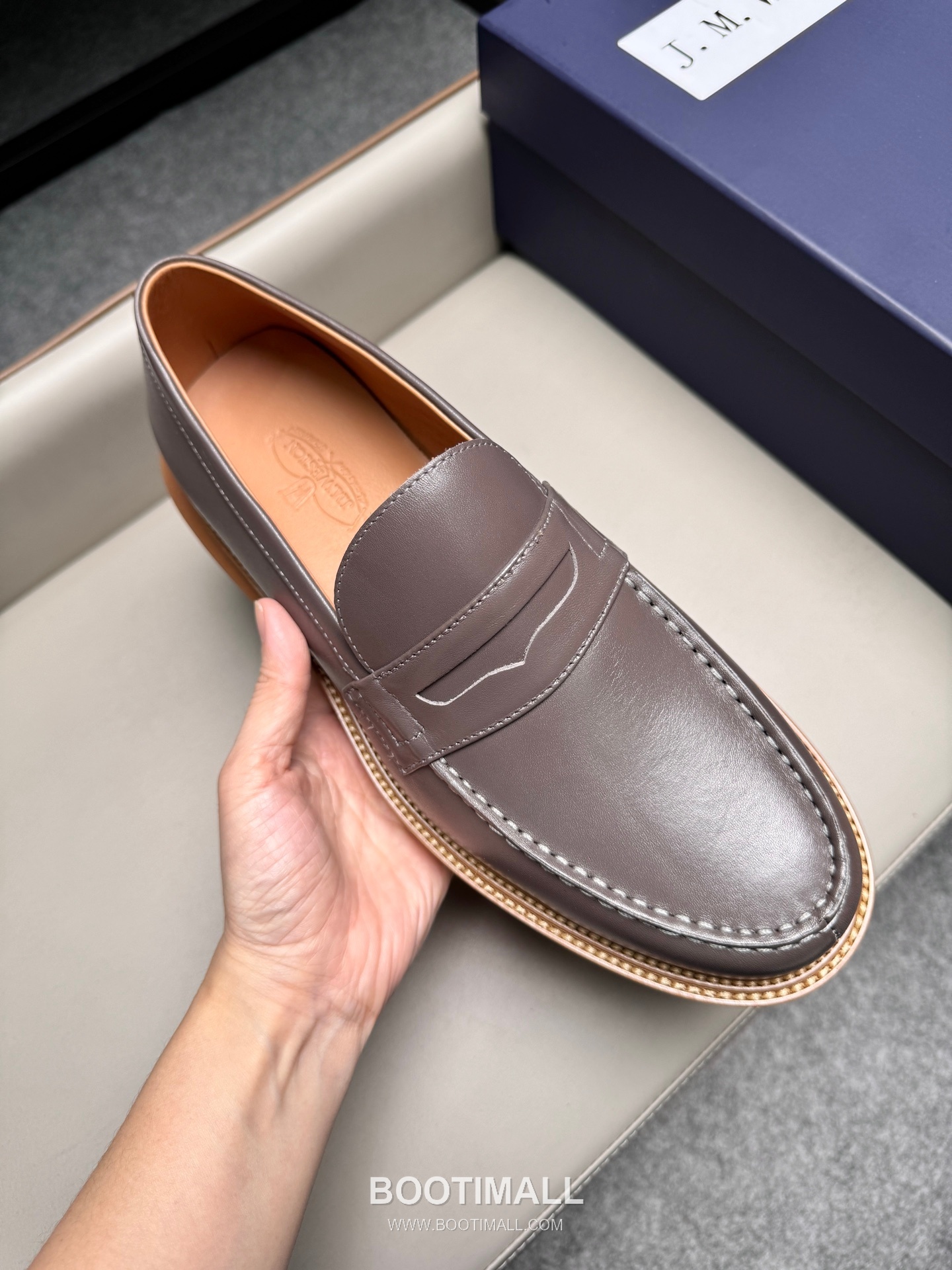 J.M.Weston Penny Calfskin Suede Leather Loafer Shoes with Hand Stitch Detail 제이엠웨스턴 페니 카프스킨 스웨이드 레더 로퍼 슈즈 2.5cm 7