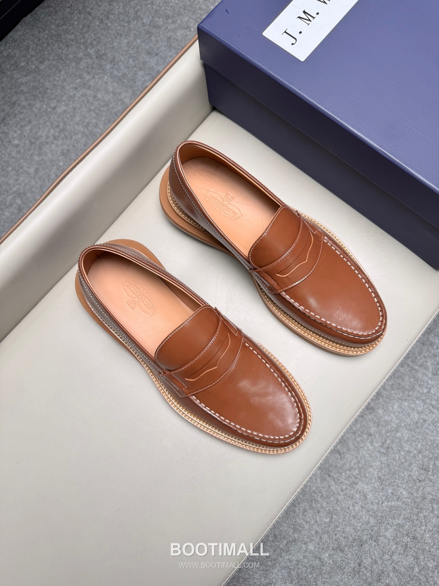 J.M.Weston Penny Calfskin Suede Leather Loafer Shoes with Hand Stitch Detail 제이엠웨스턴 페니 카프스킨 스웨이드 레더 로퍼 슈즈 2.5cm 1