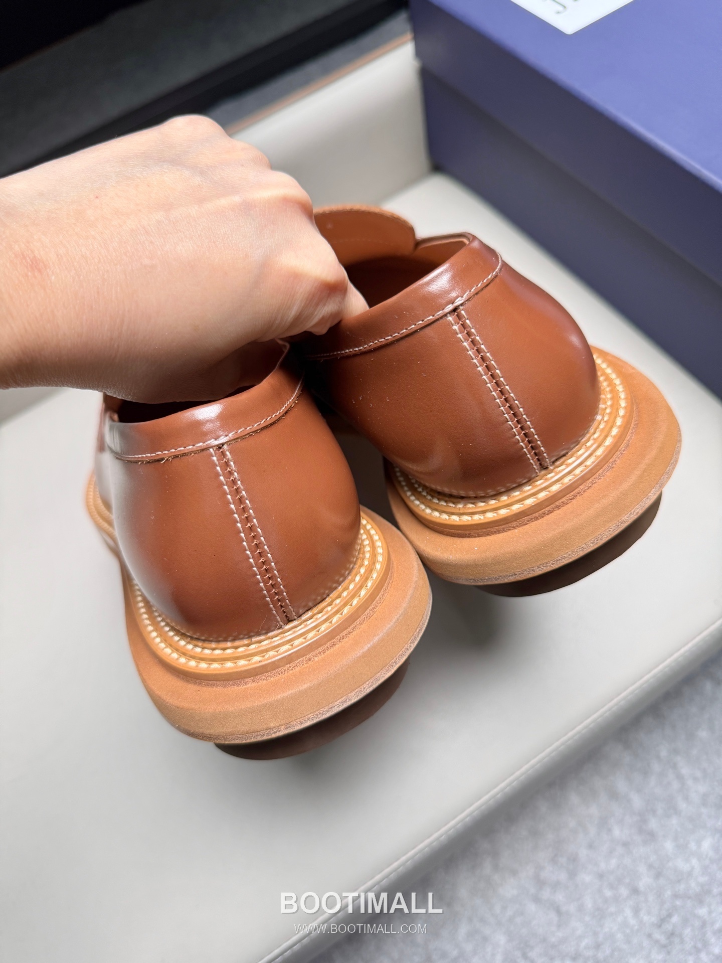 J.M.Weston Penny Calfskin Suede Leather Loafer Shoes with Hand Stitch Detail 제이엠웨스턴 페니 카프스킨 스웨이드 레더 로퍼 슈즈 2.5cm 5