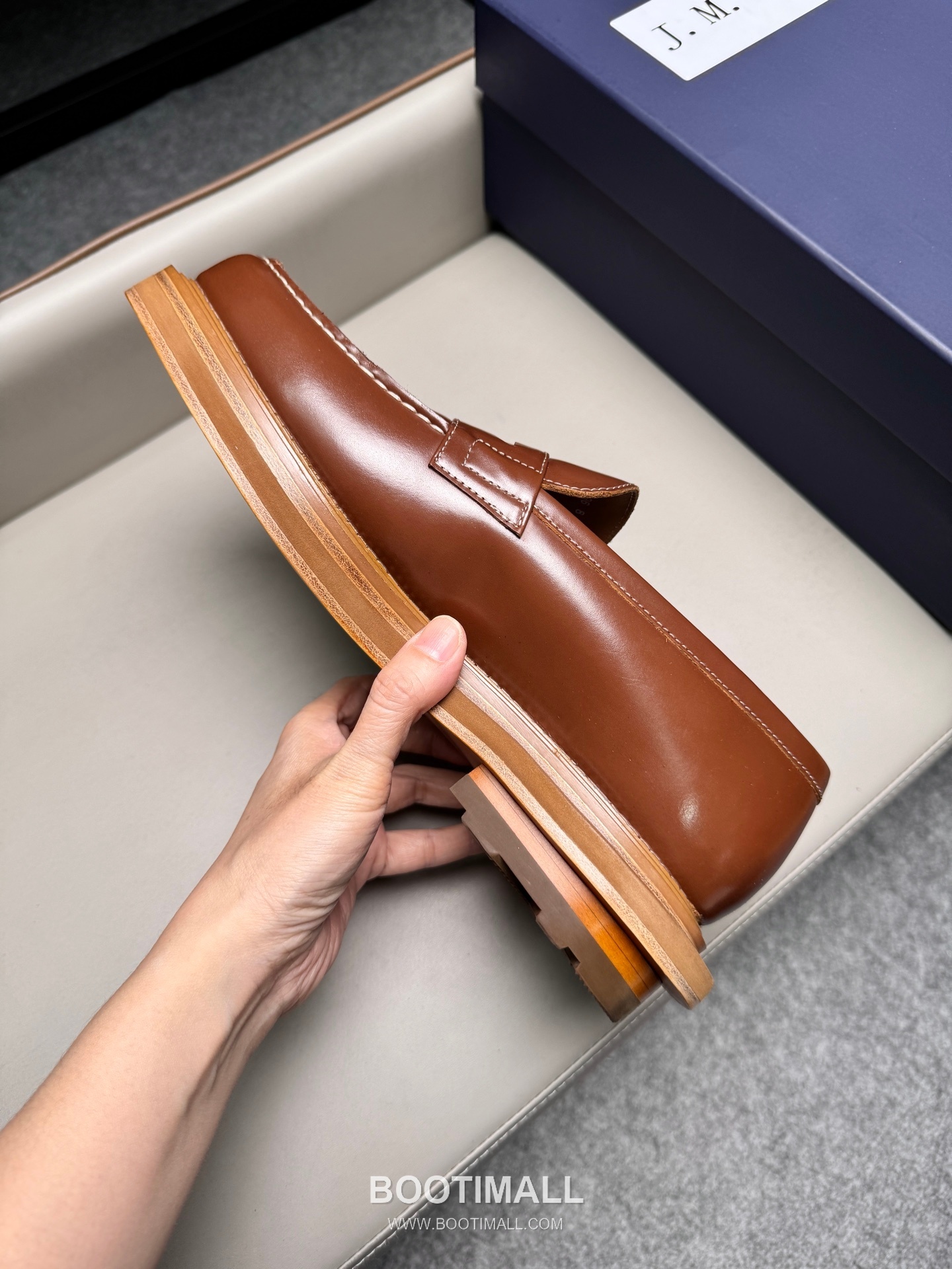 J.M.Weston Penny Calfskin Suede Leather Loafer Shoes with Hand Stitch Detail 제이엠웨스턴 페니 카프스킨 스웨이드 레더 로퍼 슈즈 2.5cm 8