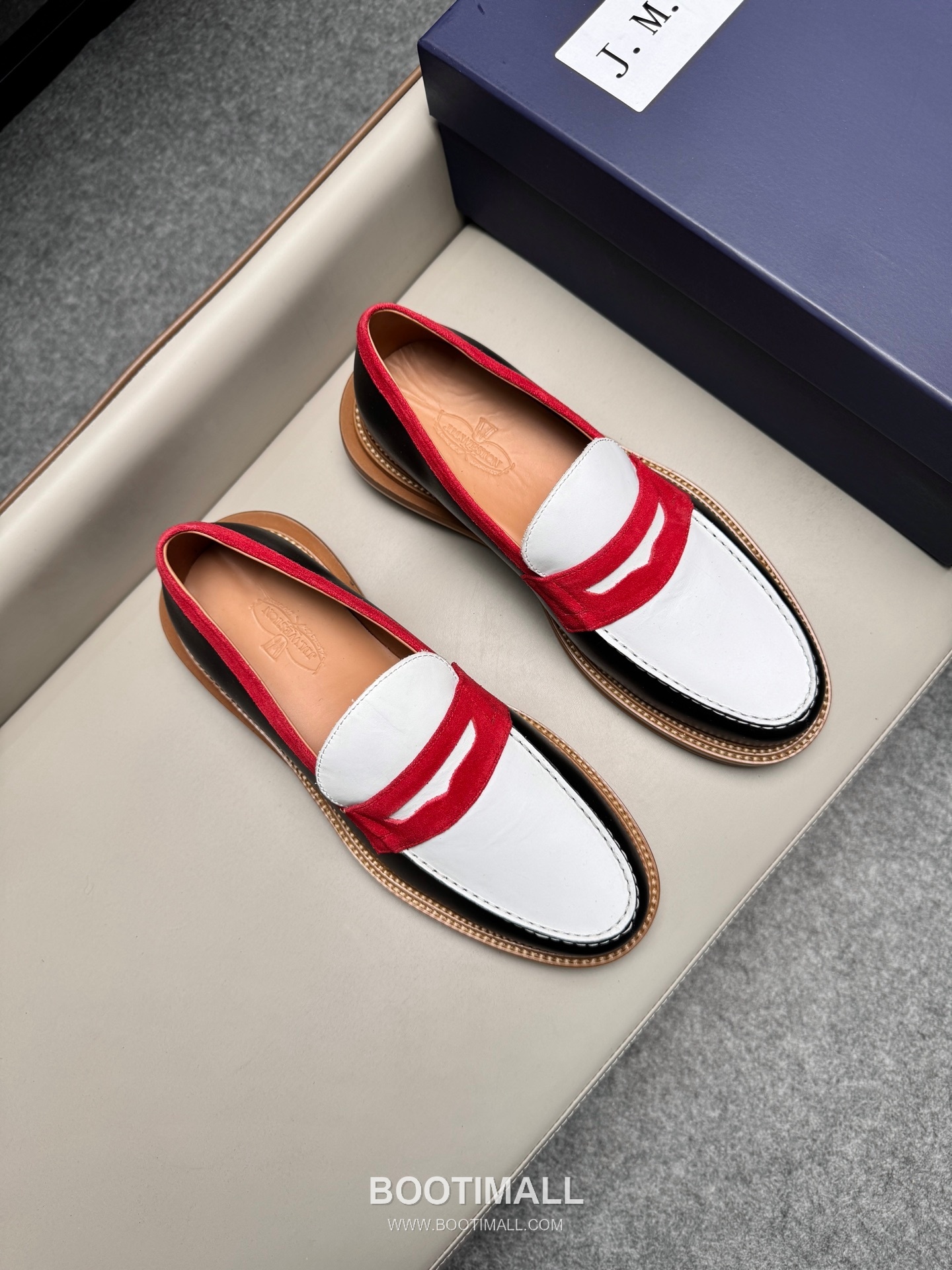 J.M.Weston Penny Calfskin Suede Leather Loafer Shoes with Hand Stitch Detail 제이엠웨스턴 페니 카프스킨 스웨이드 레더 로퍼 슈즈 2.5cm 1