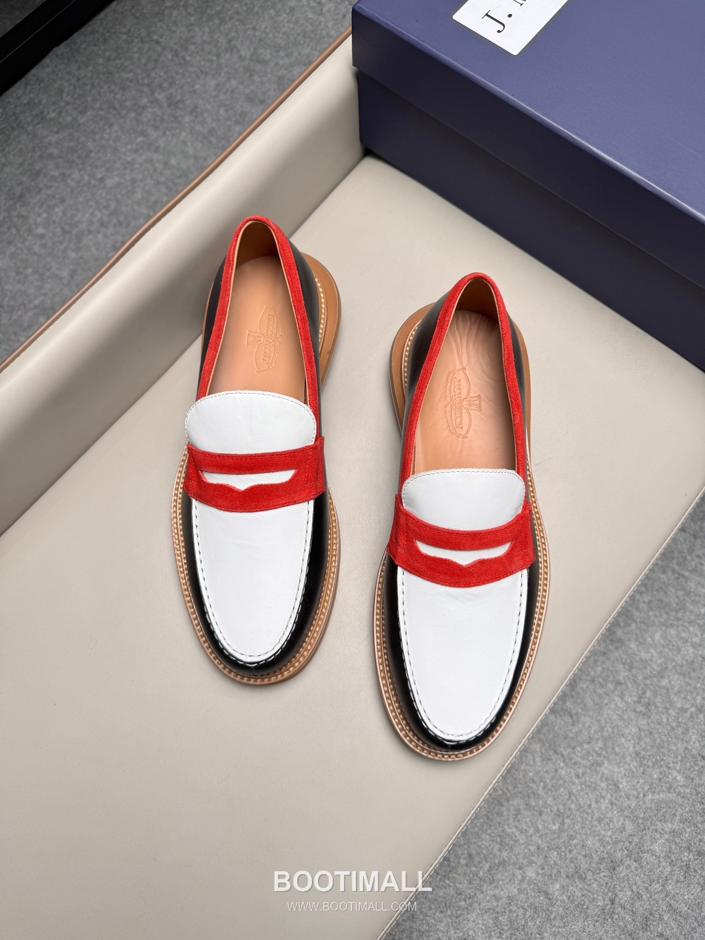 J.M.Weston Penny Calfskin Suede Leather Loafer Shoes with Hand Stitch Detail 제이엠웨스턴 페니 카프스킨 스웨이드 레더 로퍼 슈즈 2.5cm 4