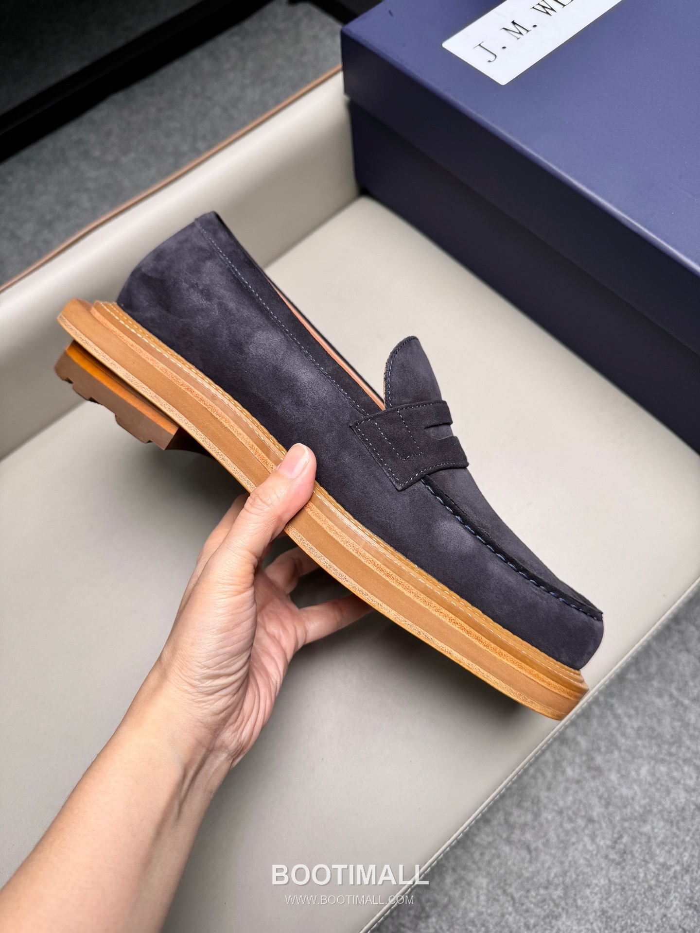 J.M.Weston Penny Calfskin Suede Leather Loafer Shoes with Hand Stitch Detail 제이엠웨스턴 페니 카프스킨 스웨이드 레더 로퍼 슈즈 2.5cm 6