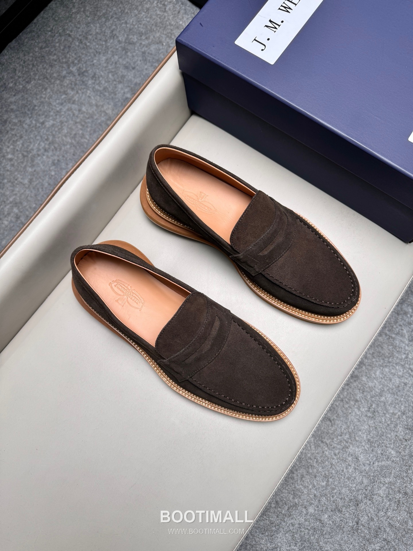 J.M.Weston Penny Calfskin Suede Leather Loafer Shoes with Hand Stitch Detail 제이엠웨스턴 페니 카프스킨 스웨이드 레더 로퍼 슈즈 2.5cm 1