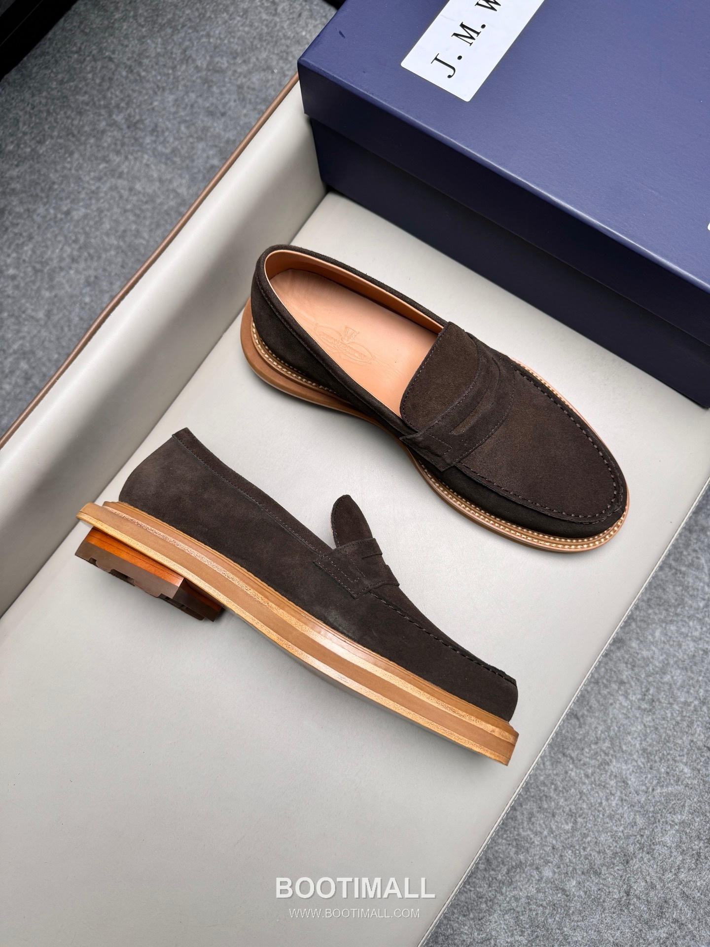 J.M.Weston Penny Calfskin Suede Leather Loafer Shoes with Hand Stitch Detail 제이엠웨스턴 페니 카프스킨 스웨이드 레더 로퍼 슈즈 2.5cm 2