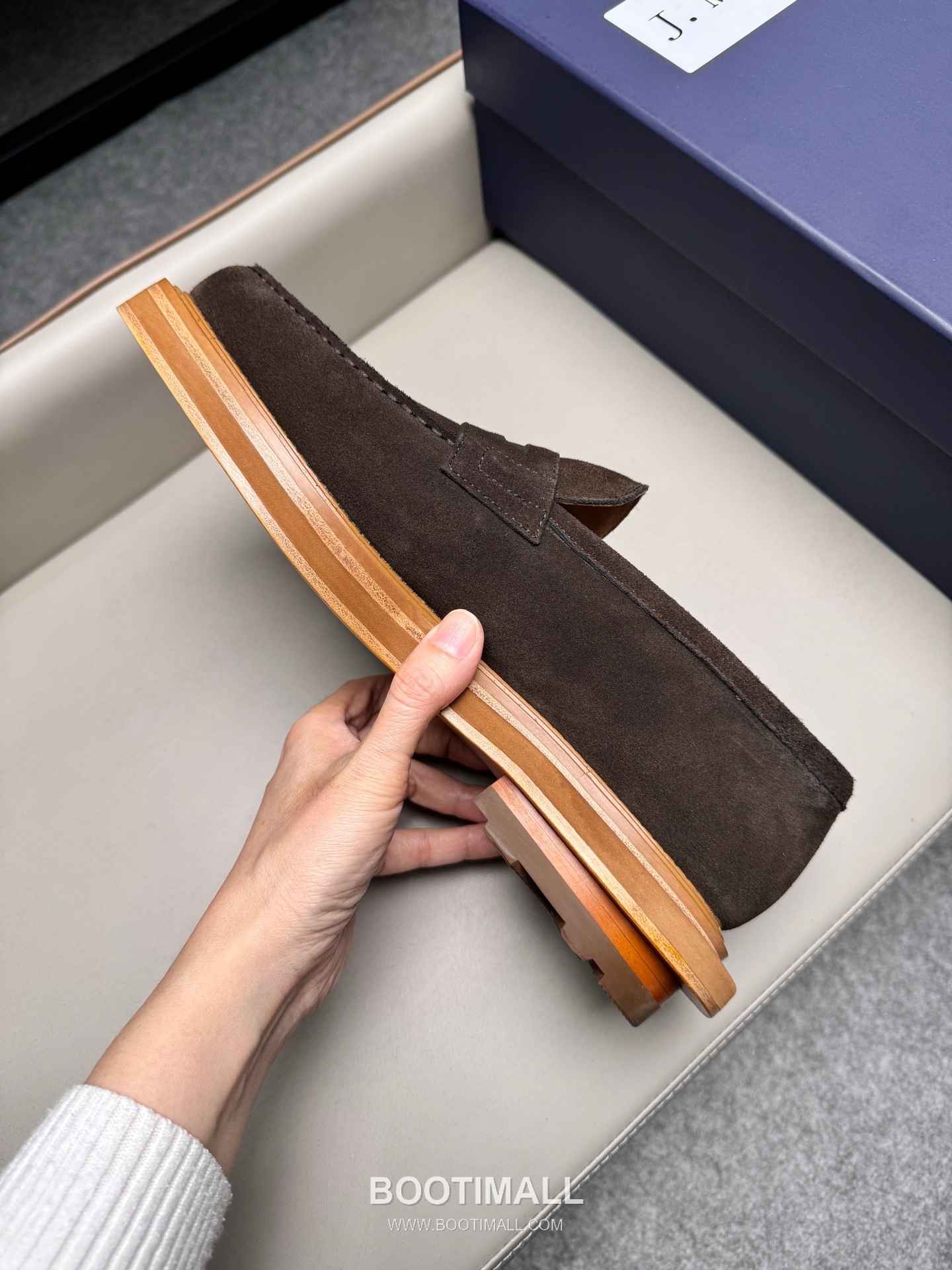 J.M.Weston Penny Calfskin Suede Leather Loafer Shoes with Hand Stitch Detail 제이엠웨스턴 페니 카프스킨 스웨이드 레더 로퍼 슈즈 2.5cm 8