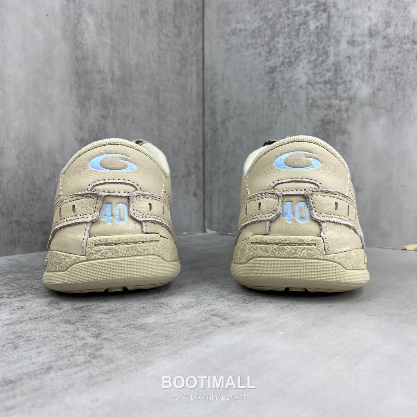 Balenciaga Hampton Leather Low Sneakers with Distressed Stitching Logo Detail 발렌시아가 햄튼 레더 로우 스니커즈 디스트레스드 스티치 로고 디테일 3cm 5