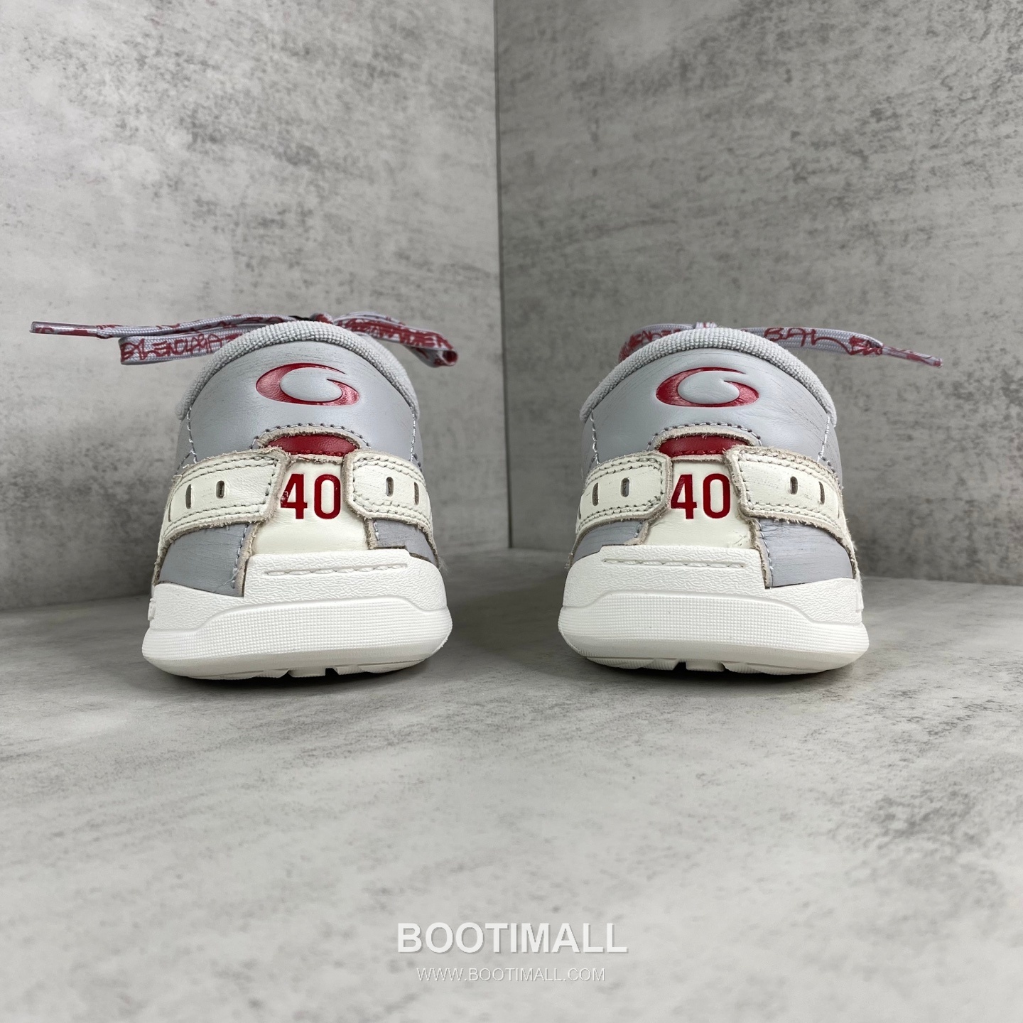 Balenciaga Hampton Leather Low Sneakers with Distressed Stitching Logo Detail 발렌시아가 햄튼 레더 로우 스니커즈 디스트레스드 스티치 로고 디테일 3cm 5