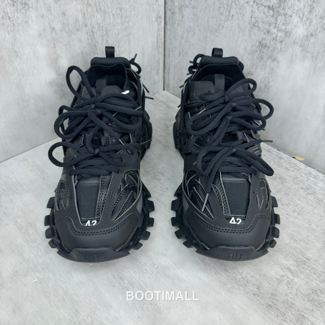Balenciaga Track 3.0 Mesh Nylon Chunky Sneakers with Layered Strap TPU Detail 발렌시아가 트랙 3.0 메쉬 나일론 청키 스니커즈 레이어드 스트랩 TPU 디테일 3cm 4