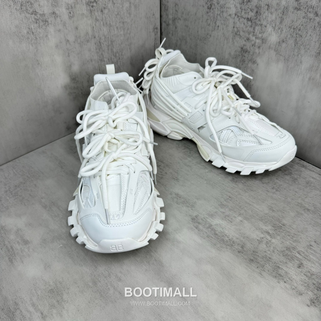 Balenciaga Track 3.0 Mesh Nylon Chunky Sneakers with Layered Strap TPU Detail 발렌시아가 트랙 3.0 메쉬 나일론 청키 스니커즈 레이어드 스트랩 TPU 디테일 3cm 2