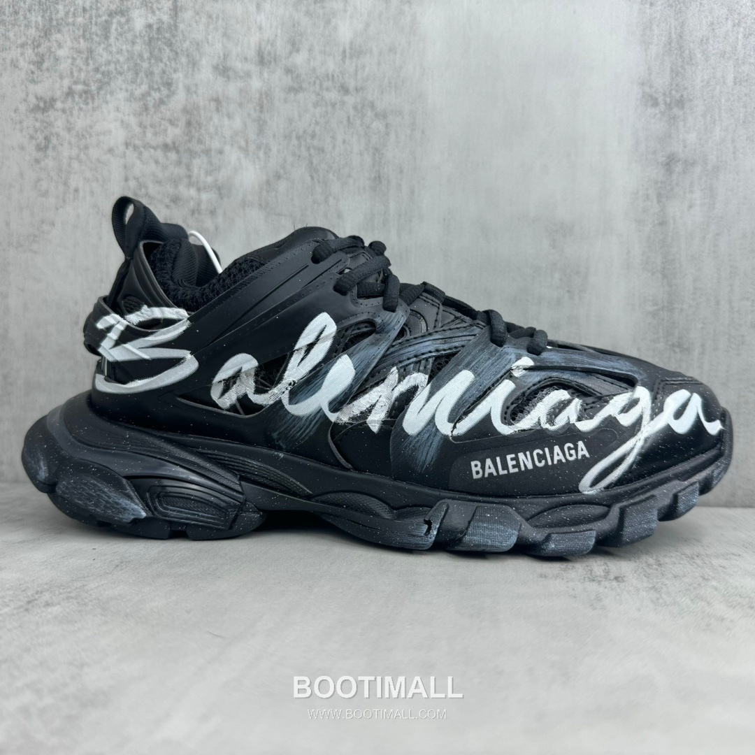 Balenciaga Runner Graffiti Mesh Nylon Low Sneakers with Distressed Glue Stitch Detail 발렌시아가 러너 그래피티 메쉬 나일론 로우 스니커즈 디스트레스드 글루 스티치 디테일 3cm 6