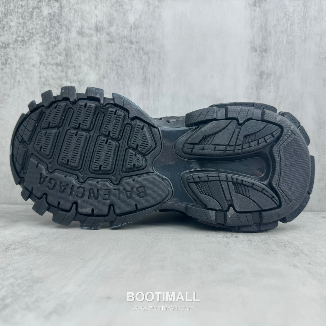 Balenciaga Runner Graffiti Mesh Nylon Low Sneakers with Distressed Glue Stitch Detail 발렌시아가 러너 그래피티 메쉬 나일론 로우 스니커즈 디스트레스드 글루 스티치 디테일 3cm 8