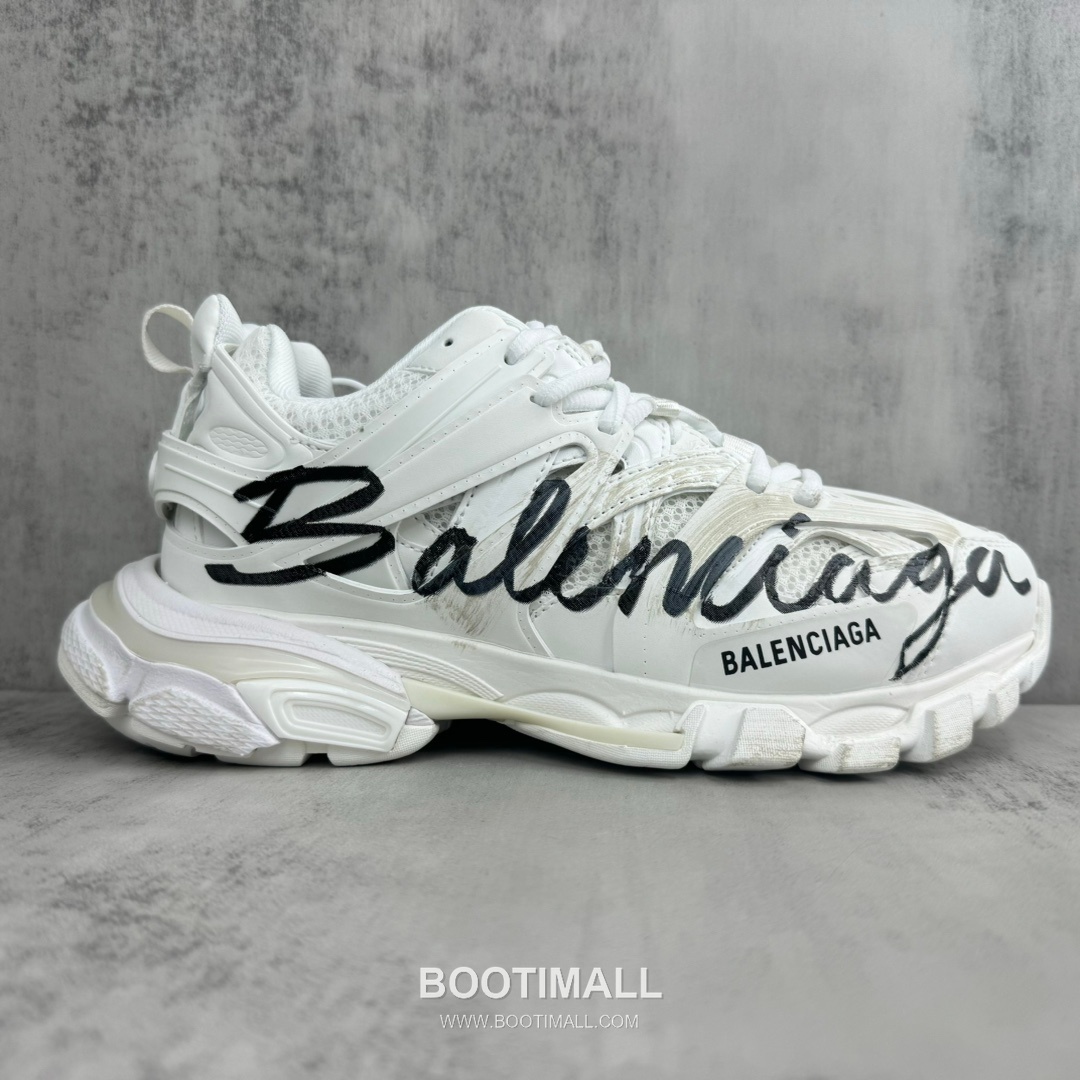 Balenciaga Runner Graffiti Mesh Nylon Low Sneakers with Distressed Glue Stitch Detail 발렌시아가 러너 그래피티 메쉬 나일론 로우 스니커즈 디스트레스드 글루 스티치 디테일 3cm 6