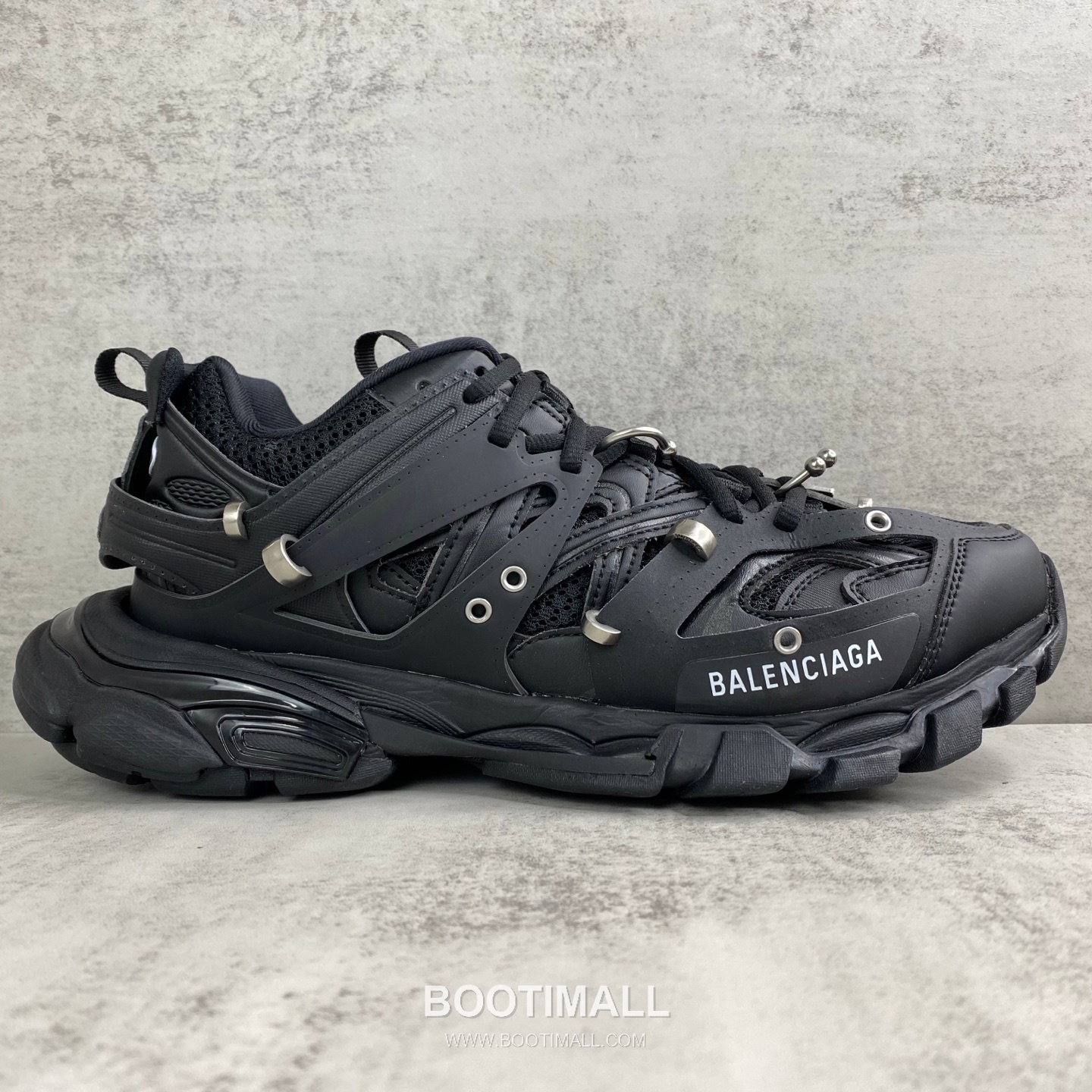 Balenciaga Track Mesh Nylon Chunky Sneakers with Layered Panel TPU Logo Detail 발렌시아가 트랙 메쉬 나일론 청키 스니커즈 레이어드 패널 TPU 로고 디테일 3cm 6