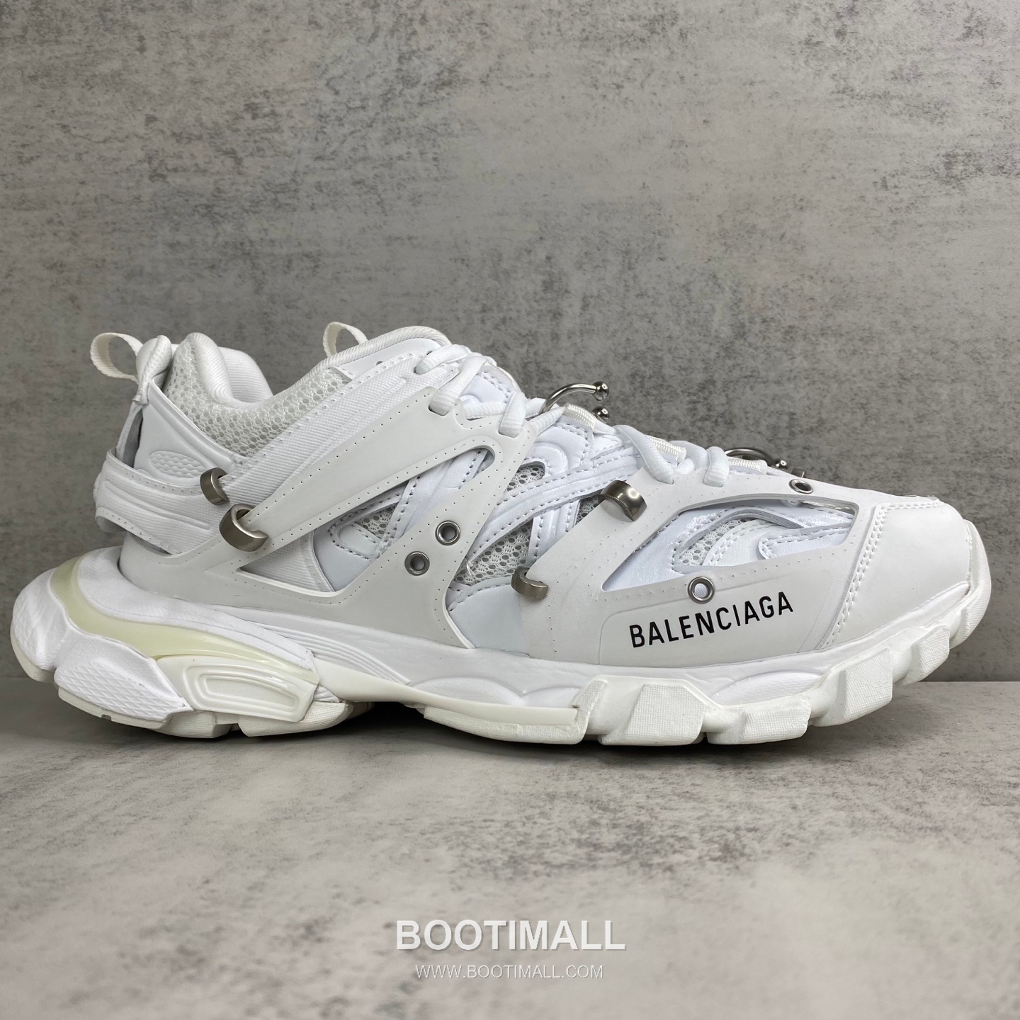 Balenciaga Track Mesh Nylon Chunky Sneakers with Layered Panel TPU Logo Detail 발렌시아가 트랙 메쉬 나일론 청키 스니커즈 레이어드 패널 TPU 로고 디테일 3cm 6