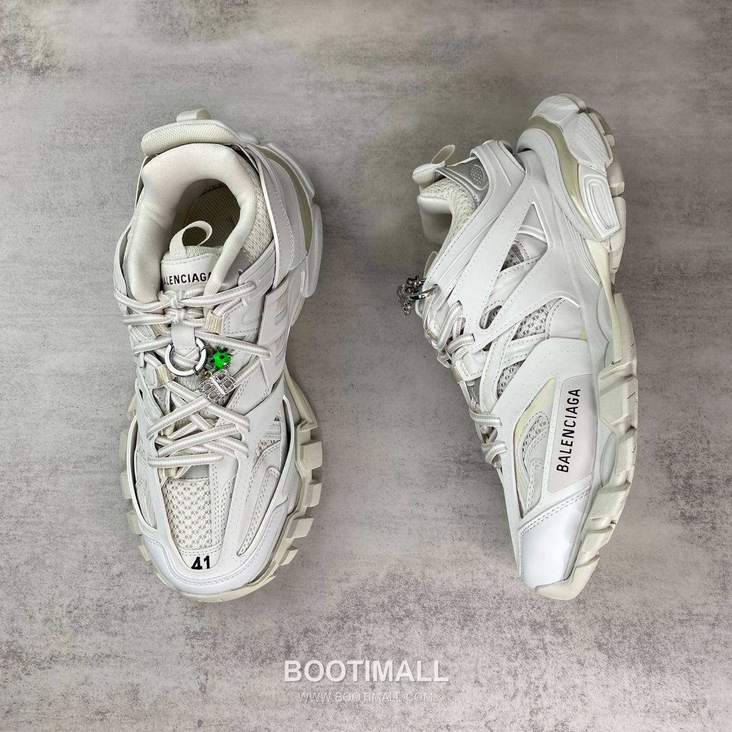 Balenciaga Track Mesh Nylon Chunky Sneakers with Layered Panel TPU Logo Detail 발렌시아가 트랙 메쉬 나일론 청키 스니커즈 레이어드 패널 TPU 로고 디테일 3cm 3