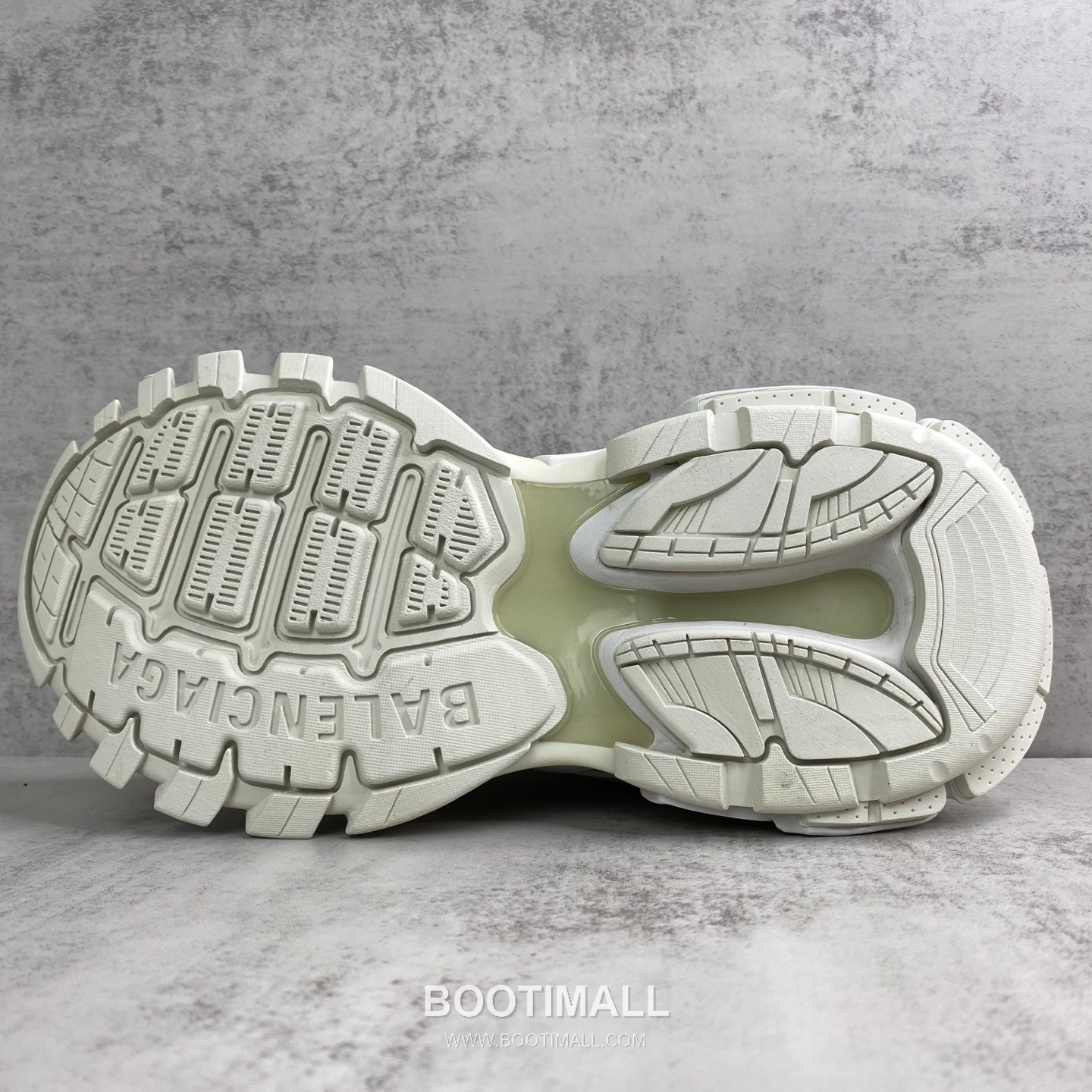 Balenciaga Track Mesh Nylon Chunky Sneakers with Layered Panel TPU Logo Detail 발렌시아가 트랙 메쉬 나일론 청키 스니커즈 레이어드 패널 TPU 로고 디테일 3cm 8