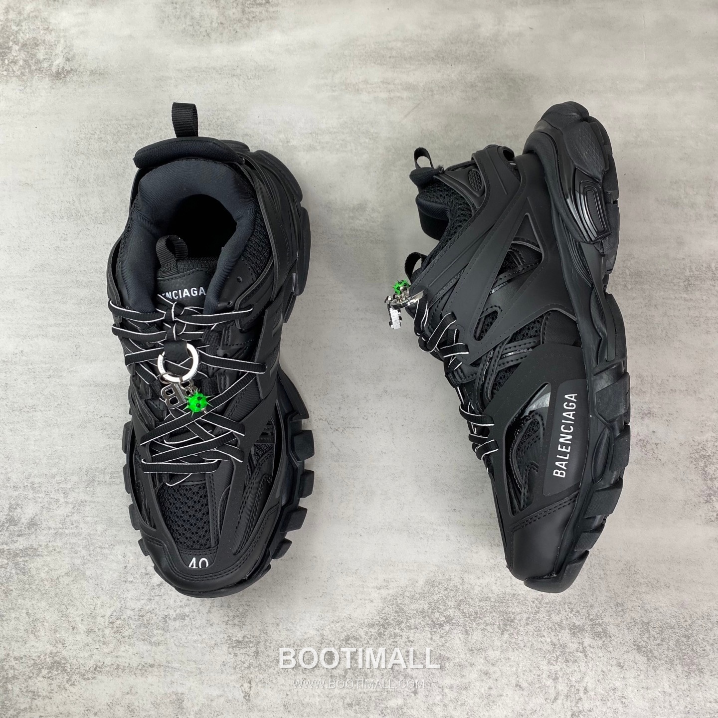 Balenciaga Track Mesh Nylon Chunky Sneakers with Layered Panel TPU Logo Detail 발렌시아가 트랙 메쉬 나일론 청키 스니커즈 레이어드 패널 TPU 로고 디테일 3cm 3