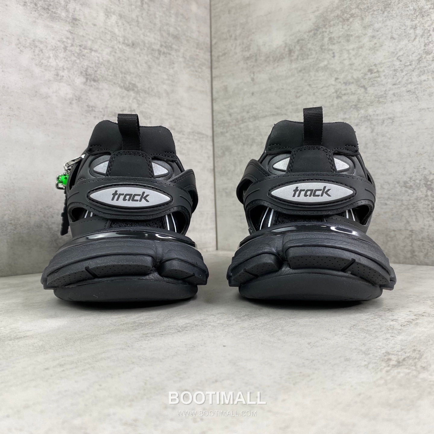 Balenciaga Track Mesh Nylon Chunky Sneakers with Layered Panel TPU Logo Detail 발렌시아가 트랙 메쉬 나일론 청키 스니커즈 레이어드 패널 TPU 로고 디테일 3cm 5
