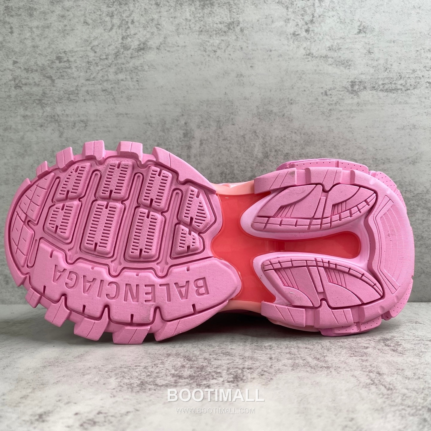 Balenciaga Track Mesh Nylon Chunky Sneakers with Layered Panel TPU Logo Detail 발렌시아가 트랙 메쉬 나일론 청키 스니커즈 레이어드 패널 TPU 로고 디테일 3cm 8