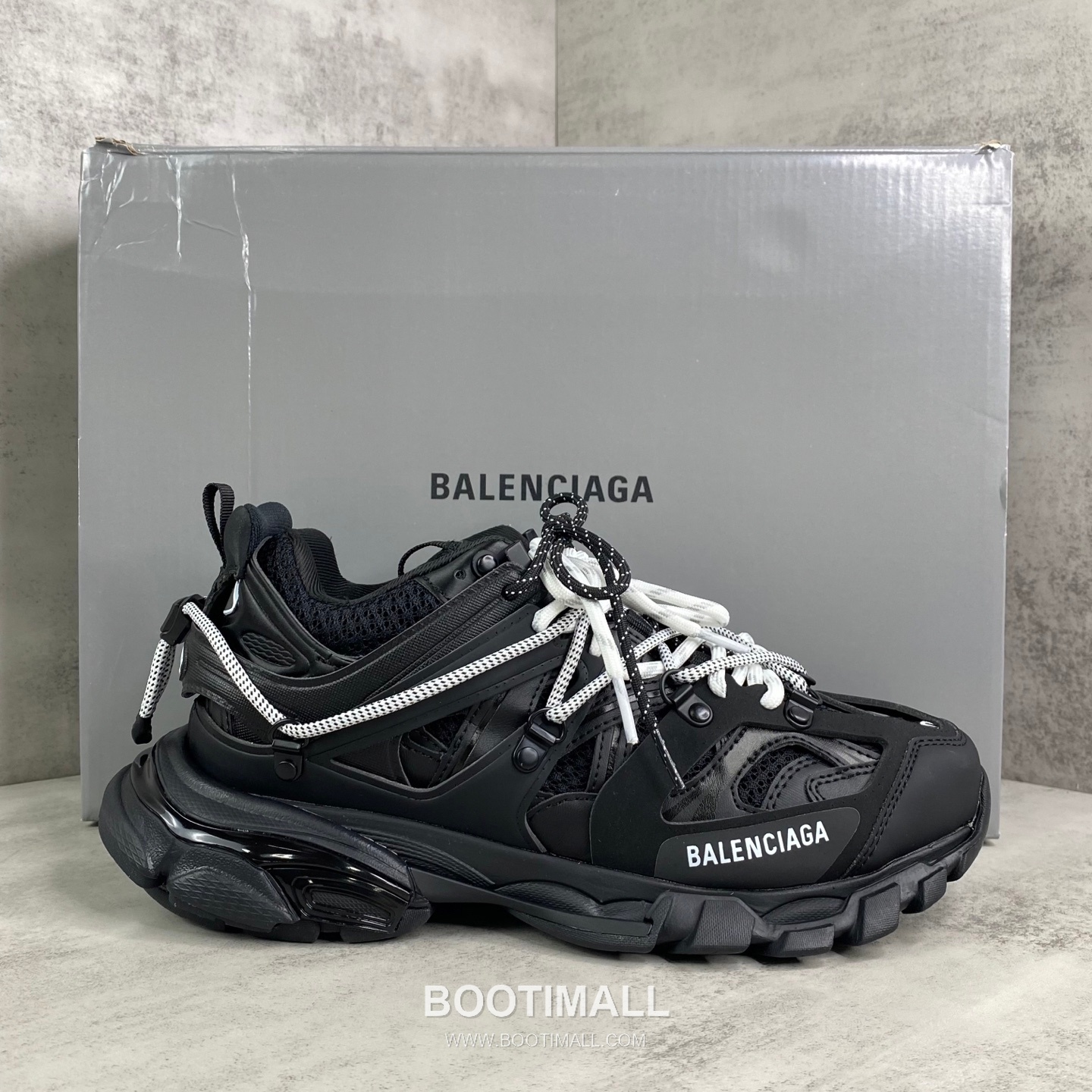 Balenciaga Track Mesh Nylon Chunky Sneakers with Outdoor Concept TPU Layered Detail 발렌시아가 트랙 메쉬 나일론 청키 스니커즈 아웃도어 컨셉 TPU 레이어드 디테일 3cm 1