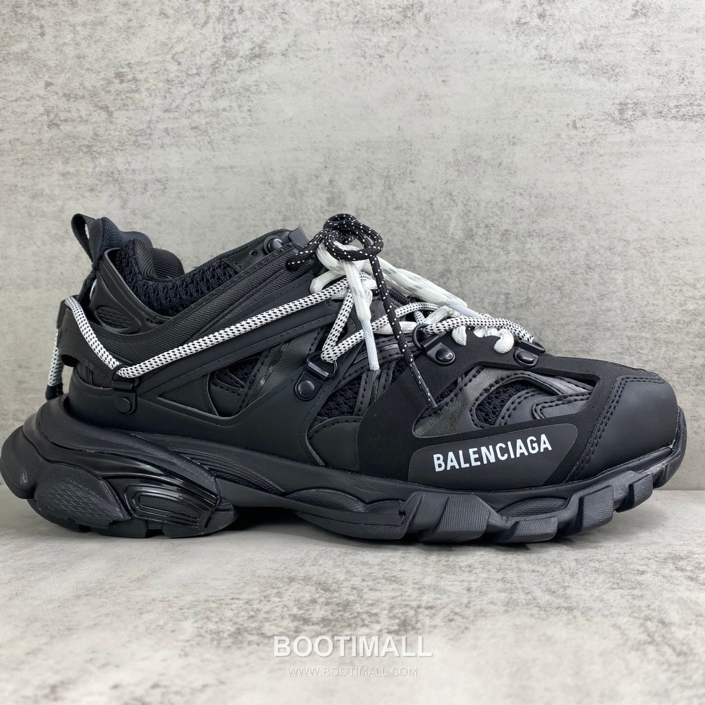 Balenciaga Track Mesh Nylon Chunky Sneakers with Outdoor Concept TPU Layered Detail 발렌시아가 트랙 메쉬 나일론 청키 스니커즈 아웃도어 컨셉 TPU 레이어드 디테일 3cm 6
