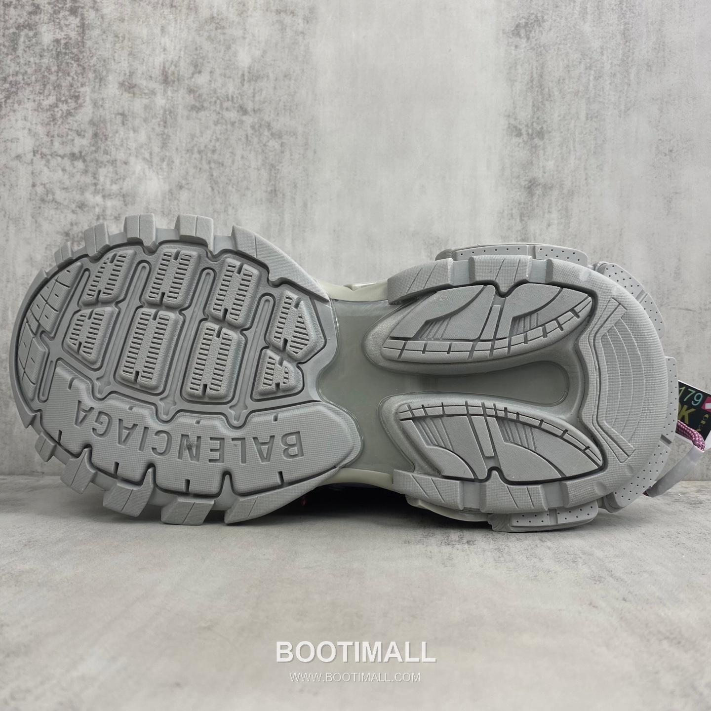 Balenciaga Track Mesh Nylon Chunky Sneakers with Outdoor Concept TPU Layered Detail 발렌시아가 트랙 메쉬 나일론 청키 스니커즈 아웃도어 컨셉 TPU 레이어드 디테일 3cm 8