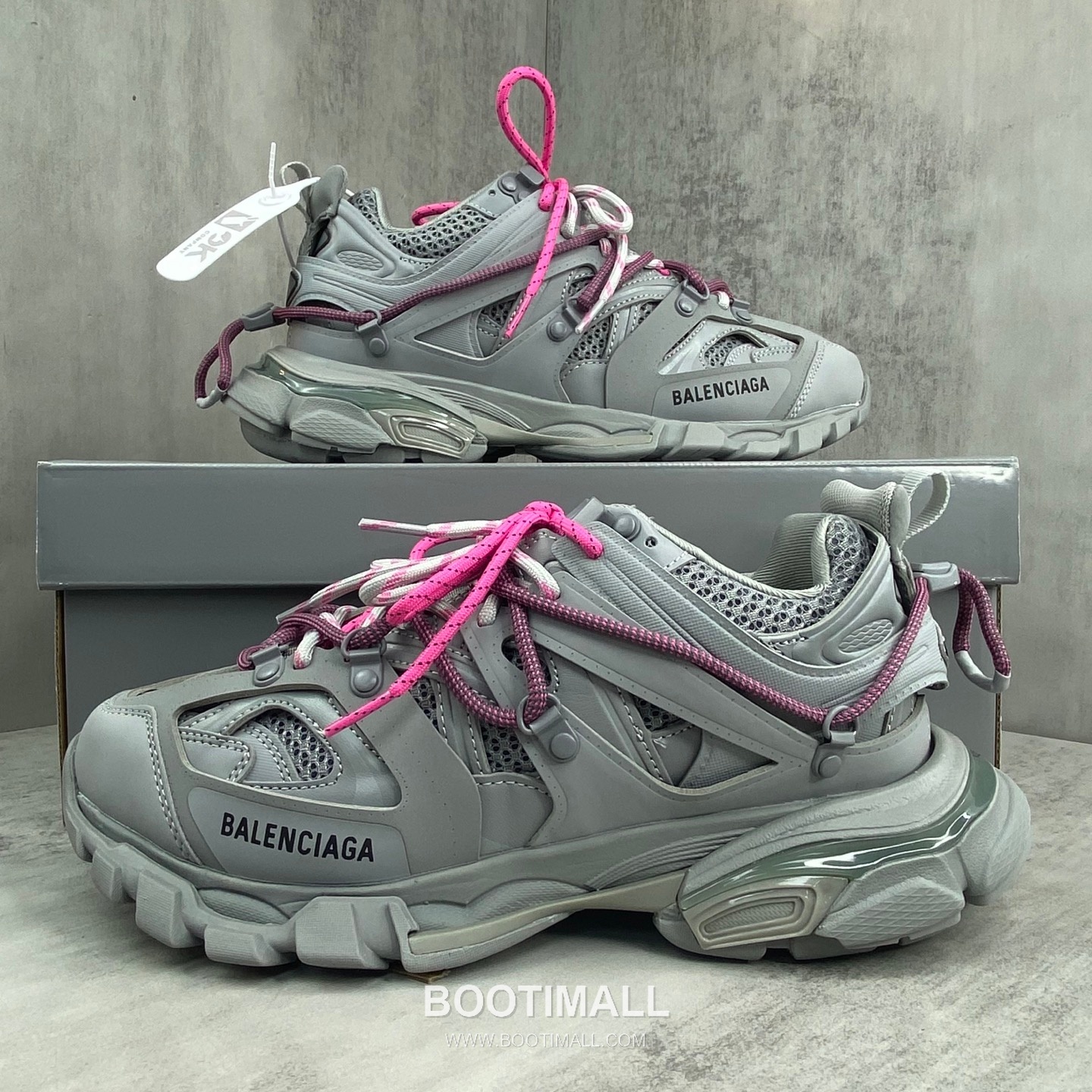 Balenciaga Track Mesh Nylon Chunky Sneakers with Outdoor Concept TPU Layered Detail 발렌시아가 트랙 메쉬 나일론 청키 스니커즈 아웃도어 컨셉 TPU 레이어드 디테일 3cm 9
