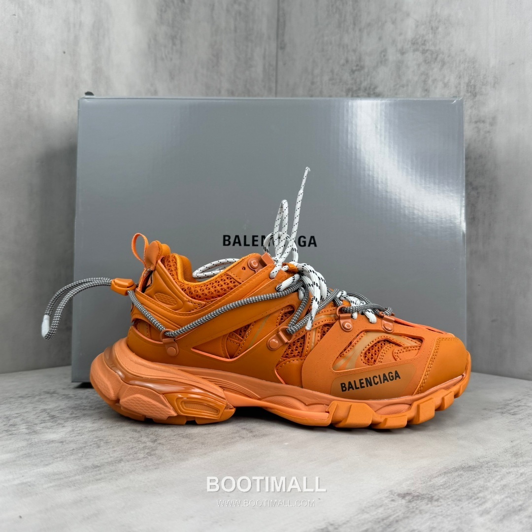 Balenciaga Track Mesh Nylon Chunky Sneakers with Outdoor Concept TPU Layered Detail 발렌시아가 트랙 메쉬 나일론 청키 스니커즈 아웃도어 컨셉 TPU 레이어드 디테일 3cm 1