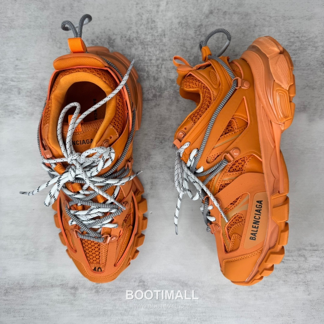 Balenciaga Track Mesh Nylon Chunky Sneakers with Outdoor Concept TPU Layered Detail 발렌시아가 트랙 메쉬 나일론 청키 스니커즈 아웃도어 컨셉 TPU 레이어드 디테일 3cm 3