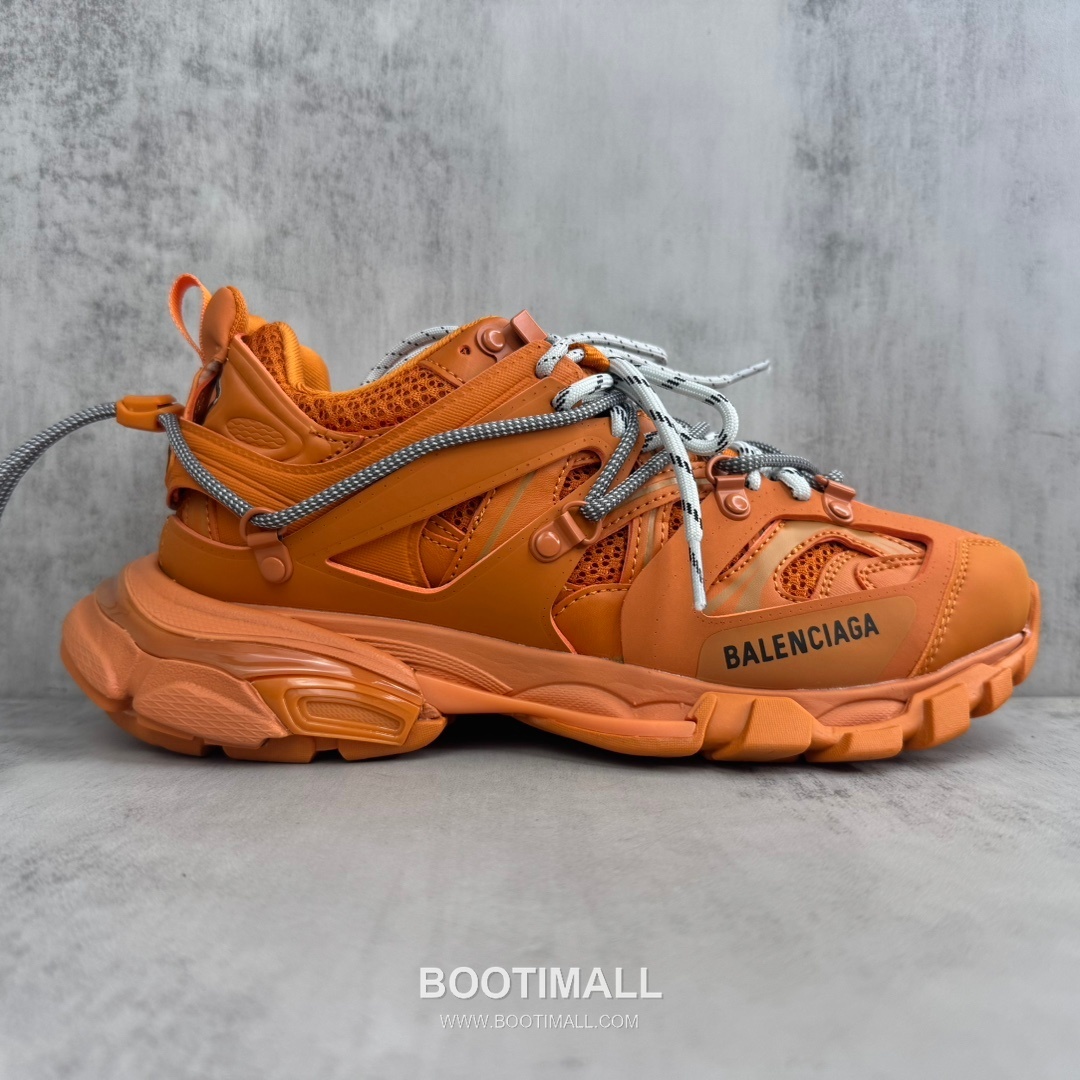 Balenciaga Track Mesh Nylon Chunky Sneakers with Outdoor Concept TPU Layered Detail 발렌시아가 트랙 메쉬 나일론 청키 스니커즈 아웃도어 컨셉 TPU 레이어드 디테일 3cm 6
