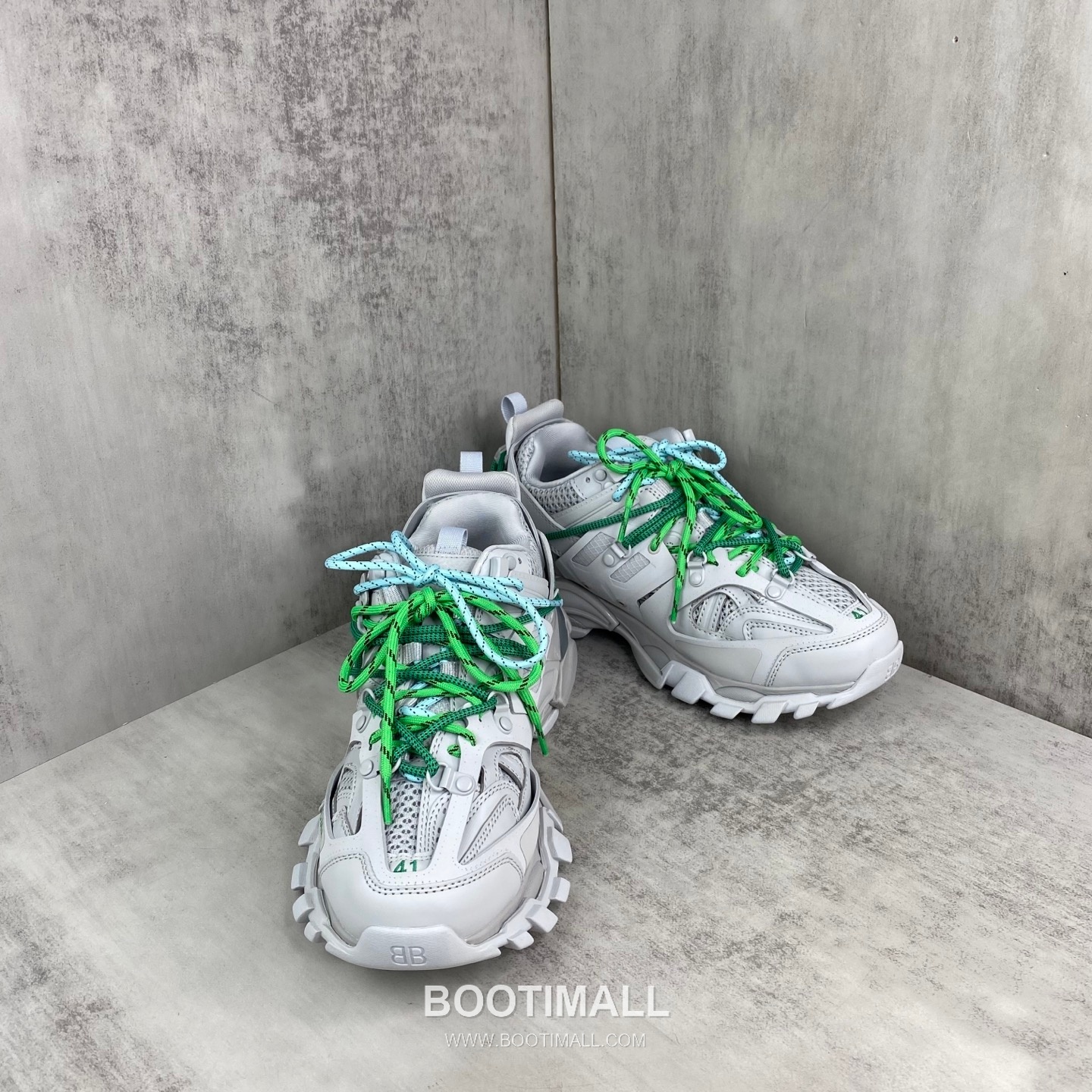 Balenciaga Track Mesh Nylon Chunky Sneakers with Outdoor Concept TPU Layered Detail 발렌시아가 트랙 메쉬 나일론 청키 스니커즈 아웃도어 컨셉 TPU 레이어드 디테일 3cm 2